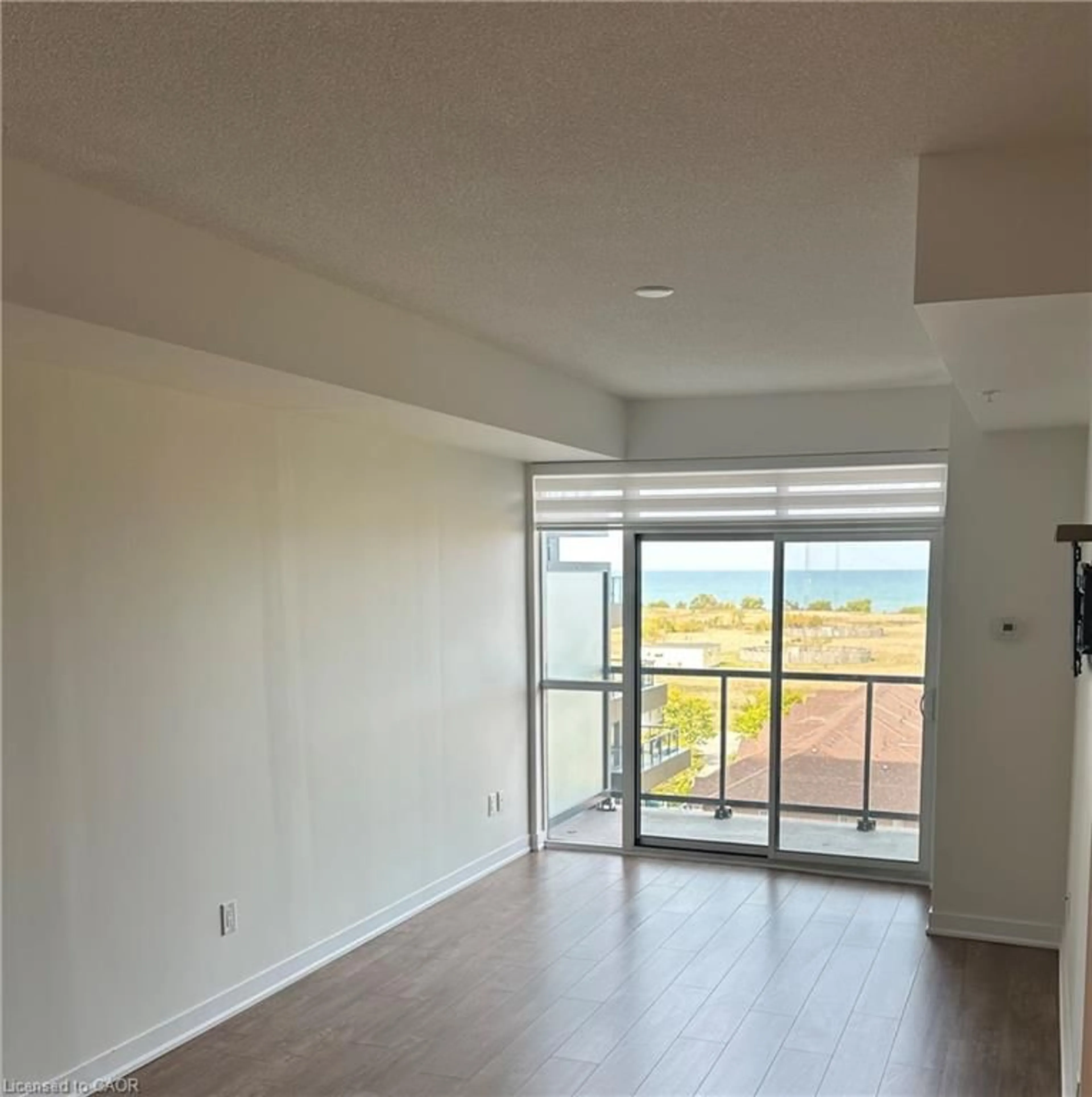 A pic of a room for 550 North Service Rd #612, Grimsby Ontario L3M 4E8
