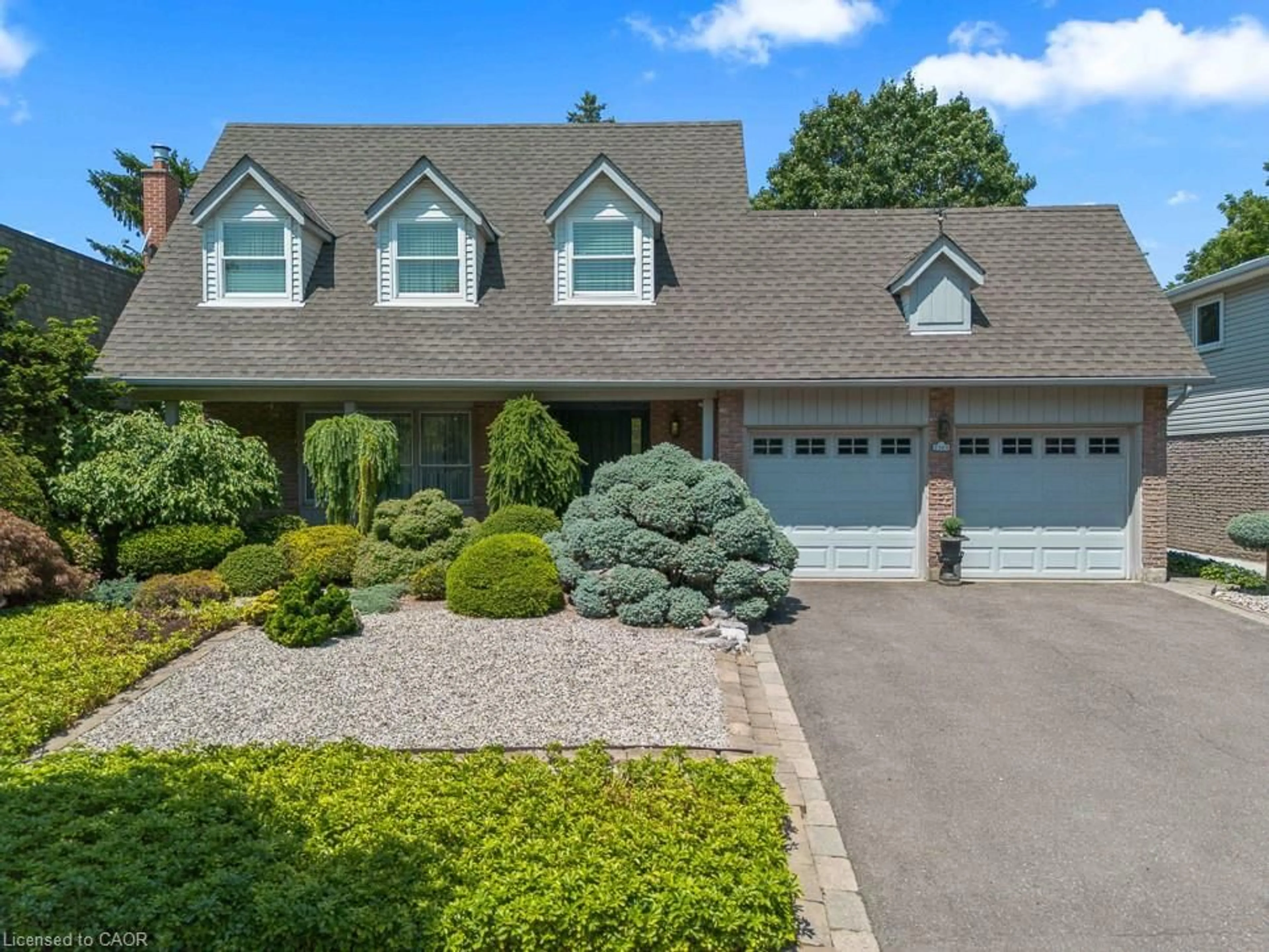 Home with vinyl exterior material, unknown for 2369 Baccaro Rd, Oakville Ontario L6J 5V9