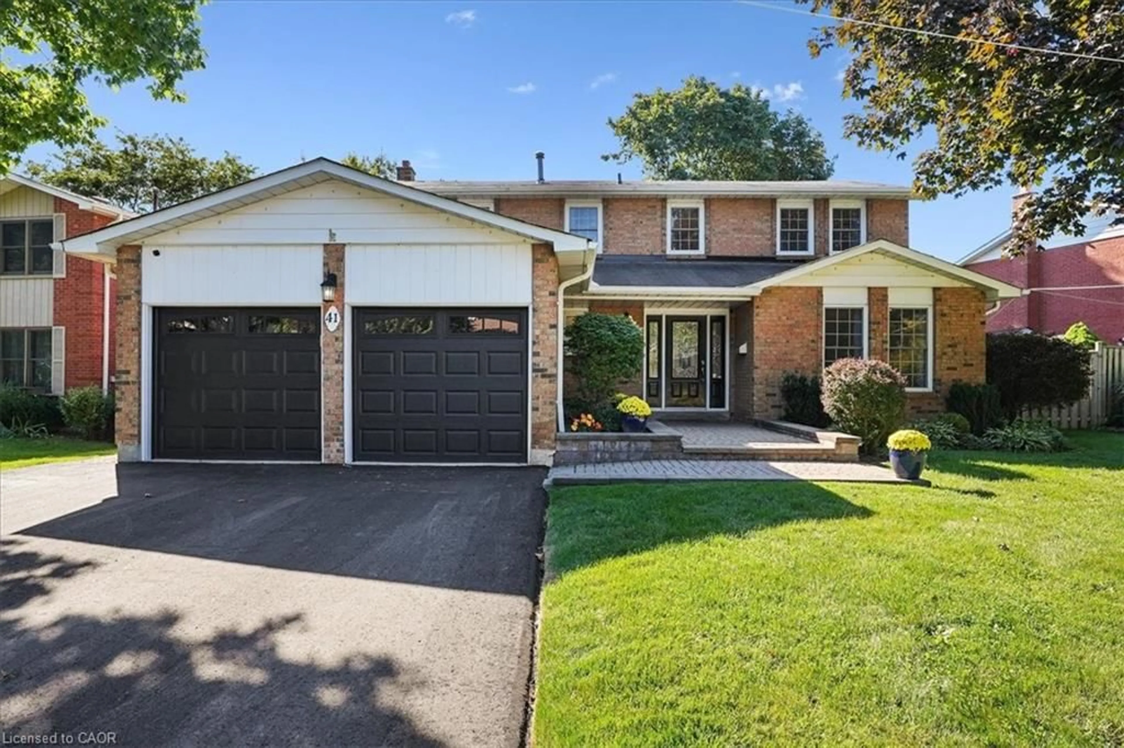 Home with brick exterior material, street for 41 Steen Dr, Mississauga Ontario L5N 2V3