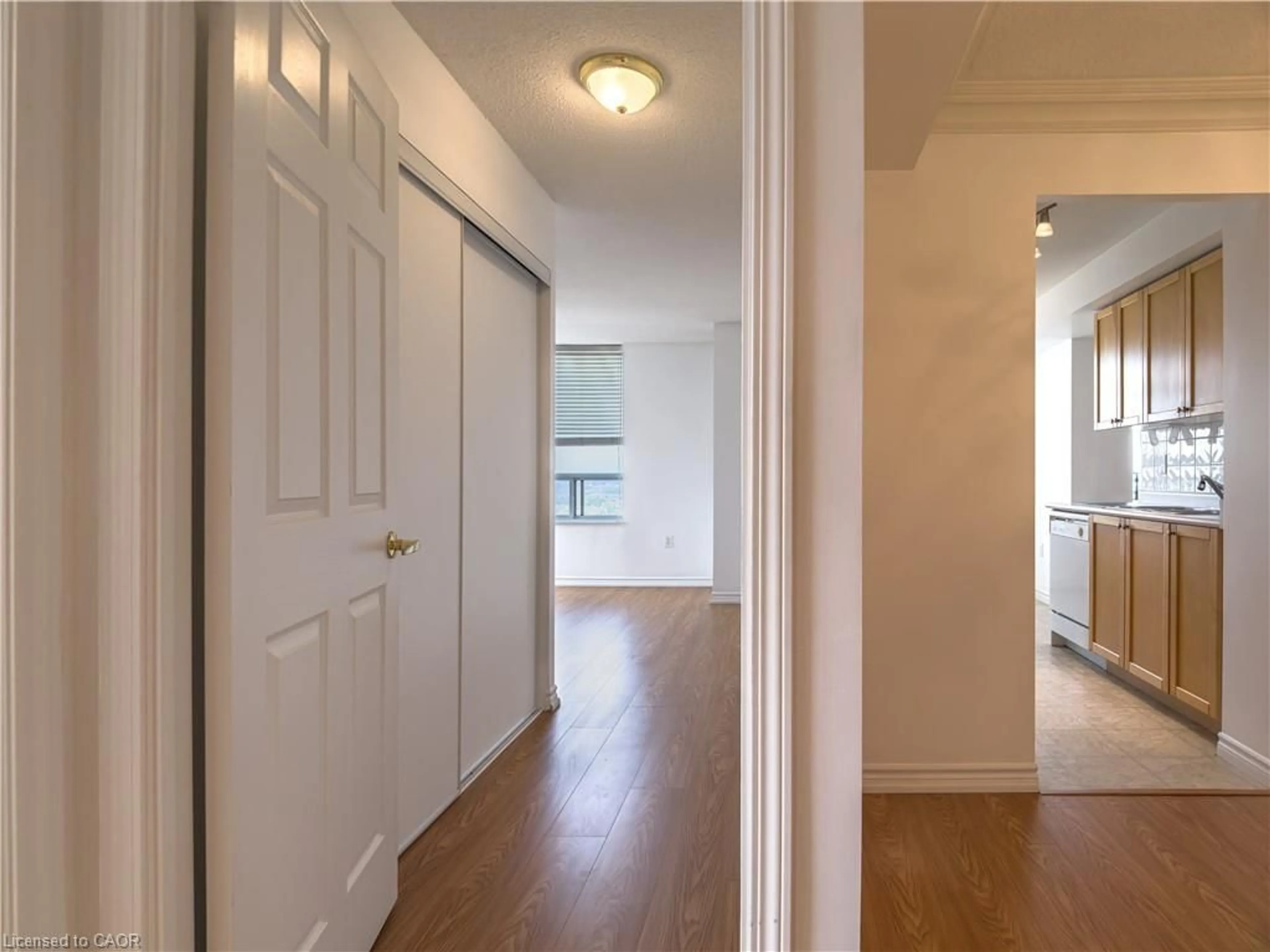Unknown for 55 Strathaven Rd #1413, Mississauga Ontario L5R 4G9