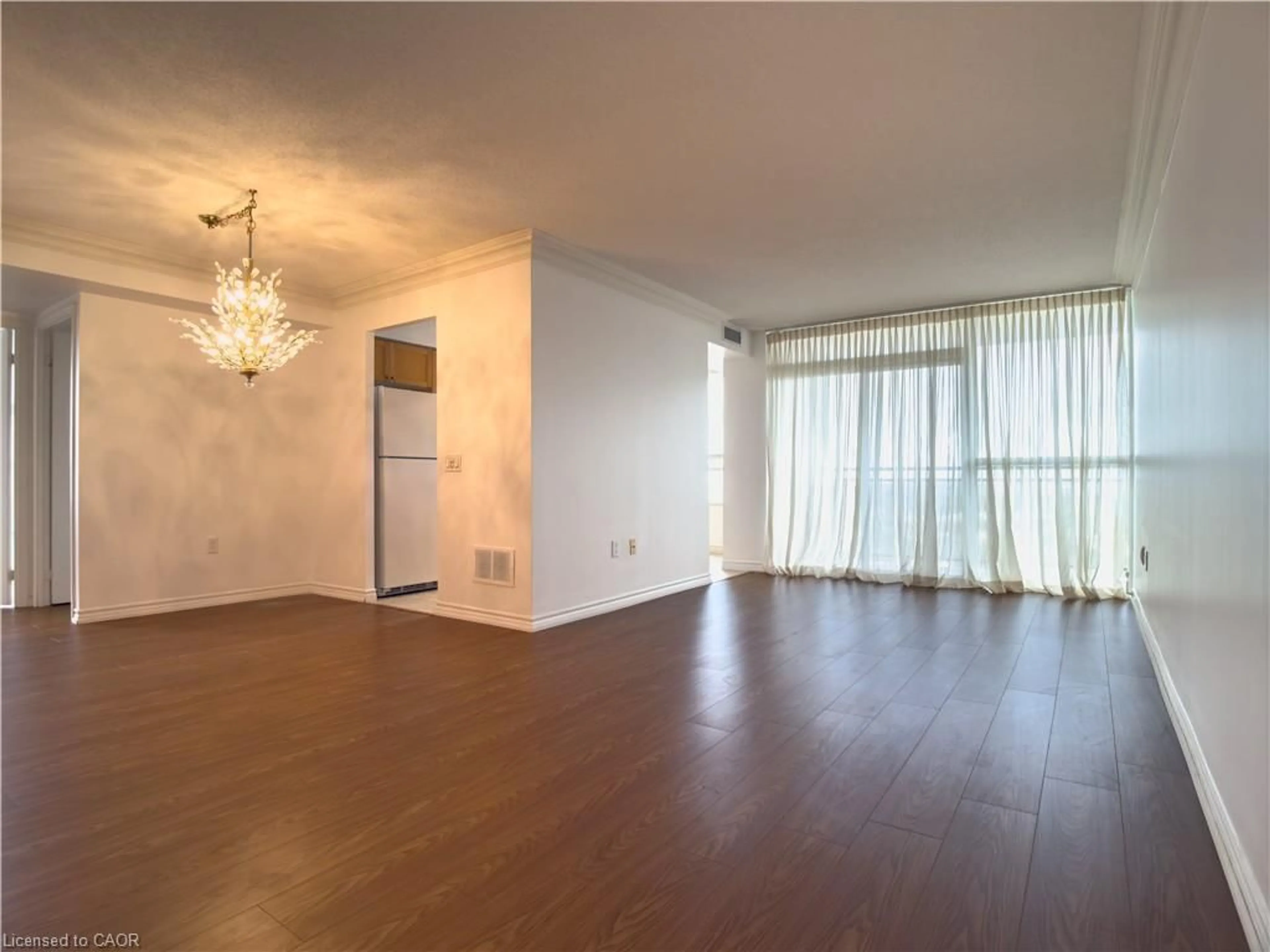 A pic of a room for 55 Strathaven Rd #1413, Mississauga Ontario L5R 4G9
