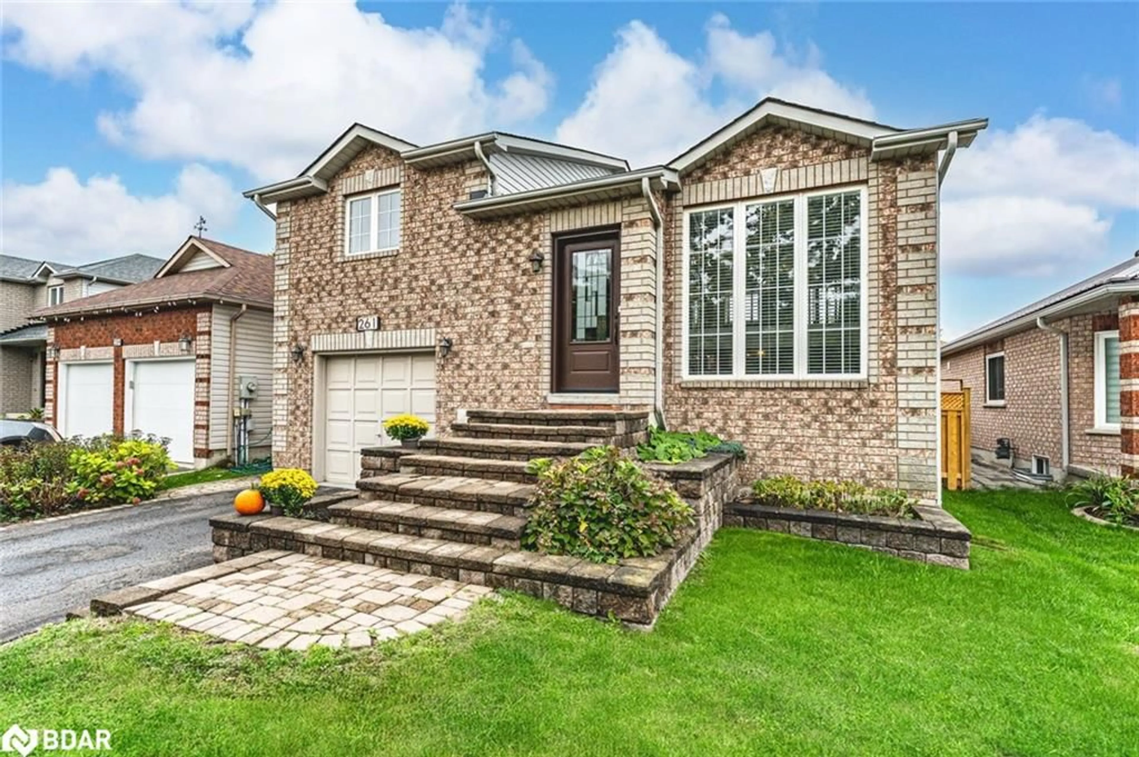 Home with brick exterior material, street for 261 Mapleton Ave, Barrie Ontario L4N 8T3