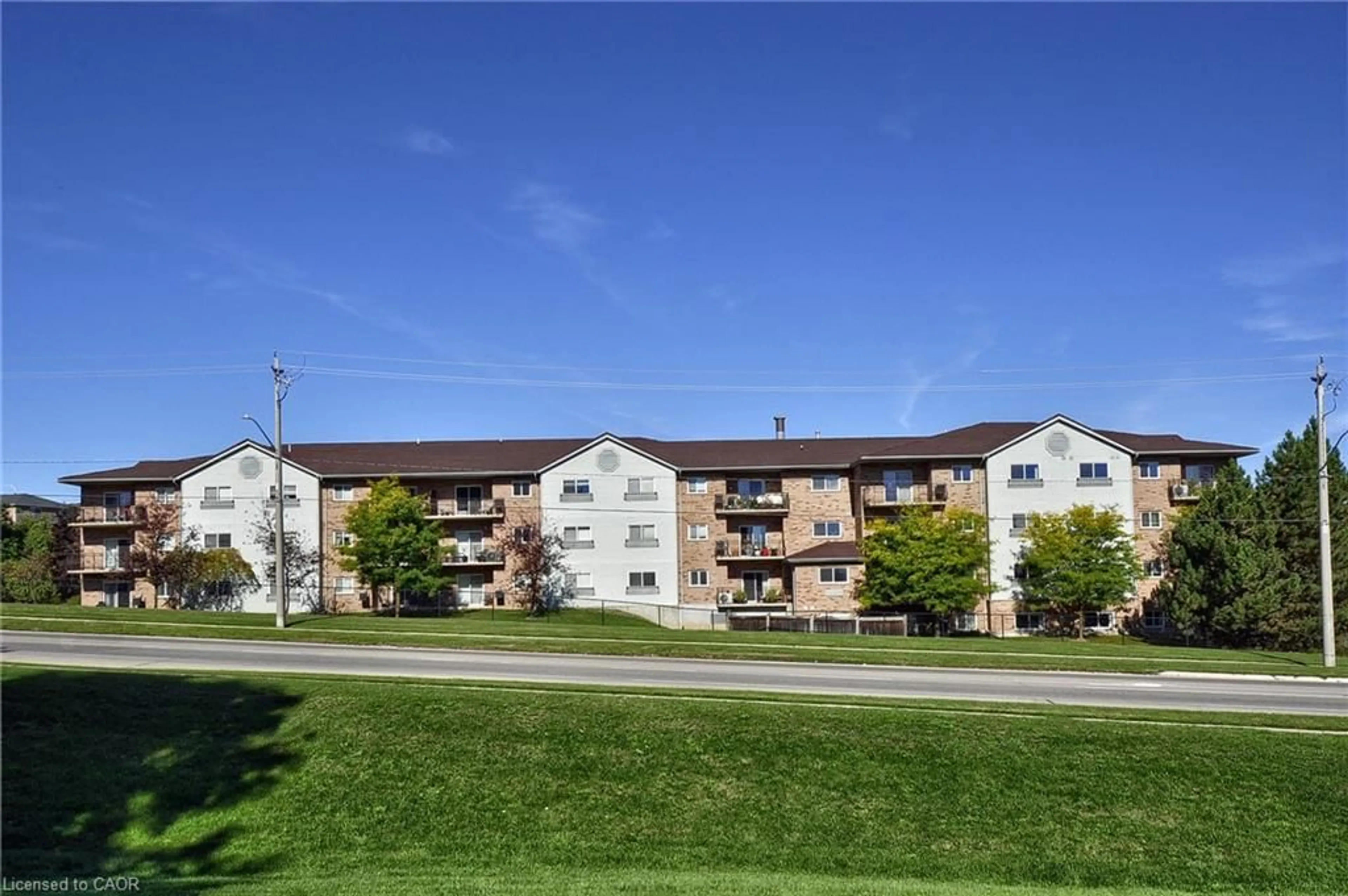 Unknown for 345 Briarmeadow Dr #302, Kitchener Ontario N2A 4J6