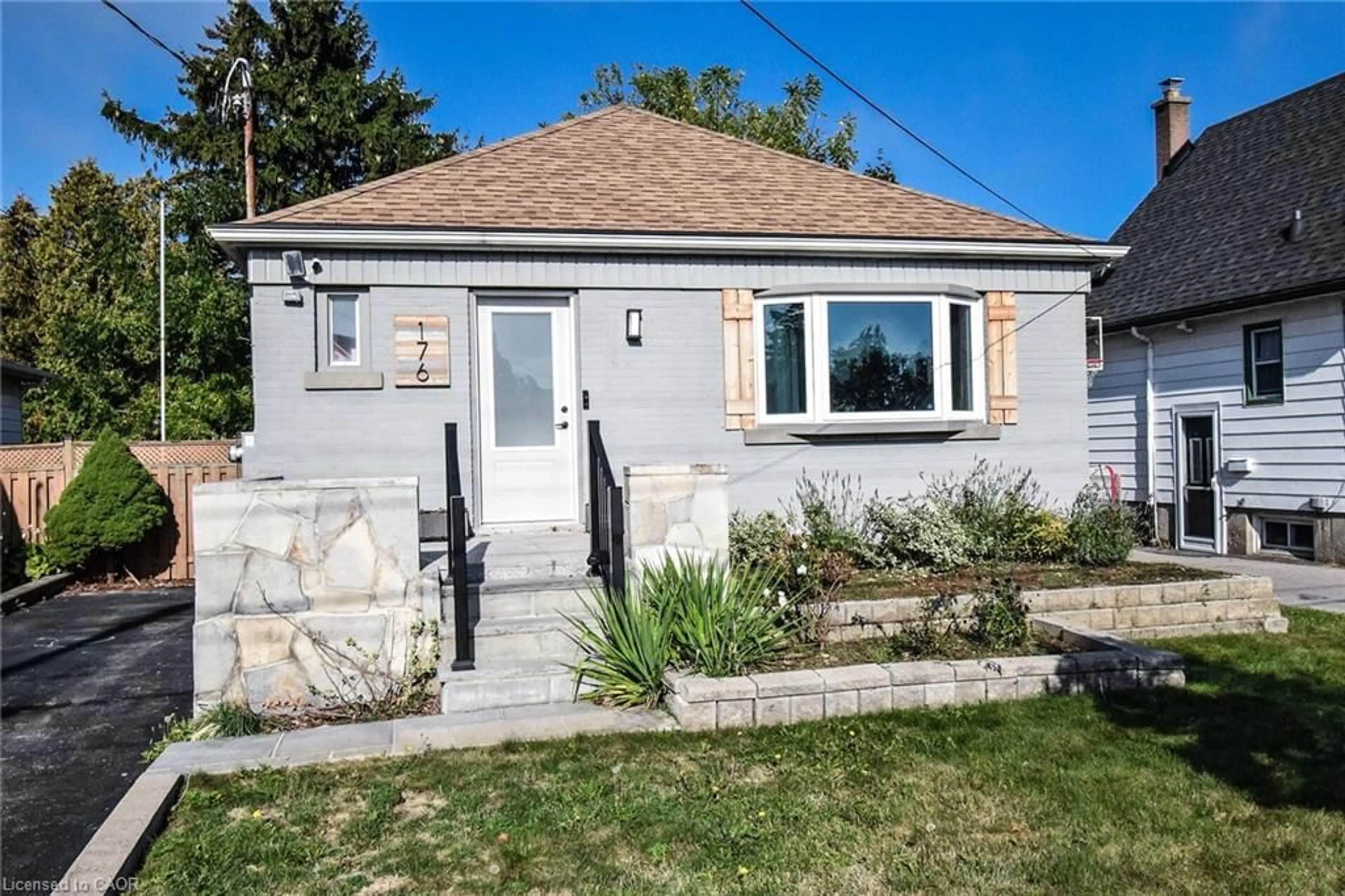 Unknown for 176 East 43rd St, Hamilton Ontario L8T 3C2