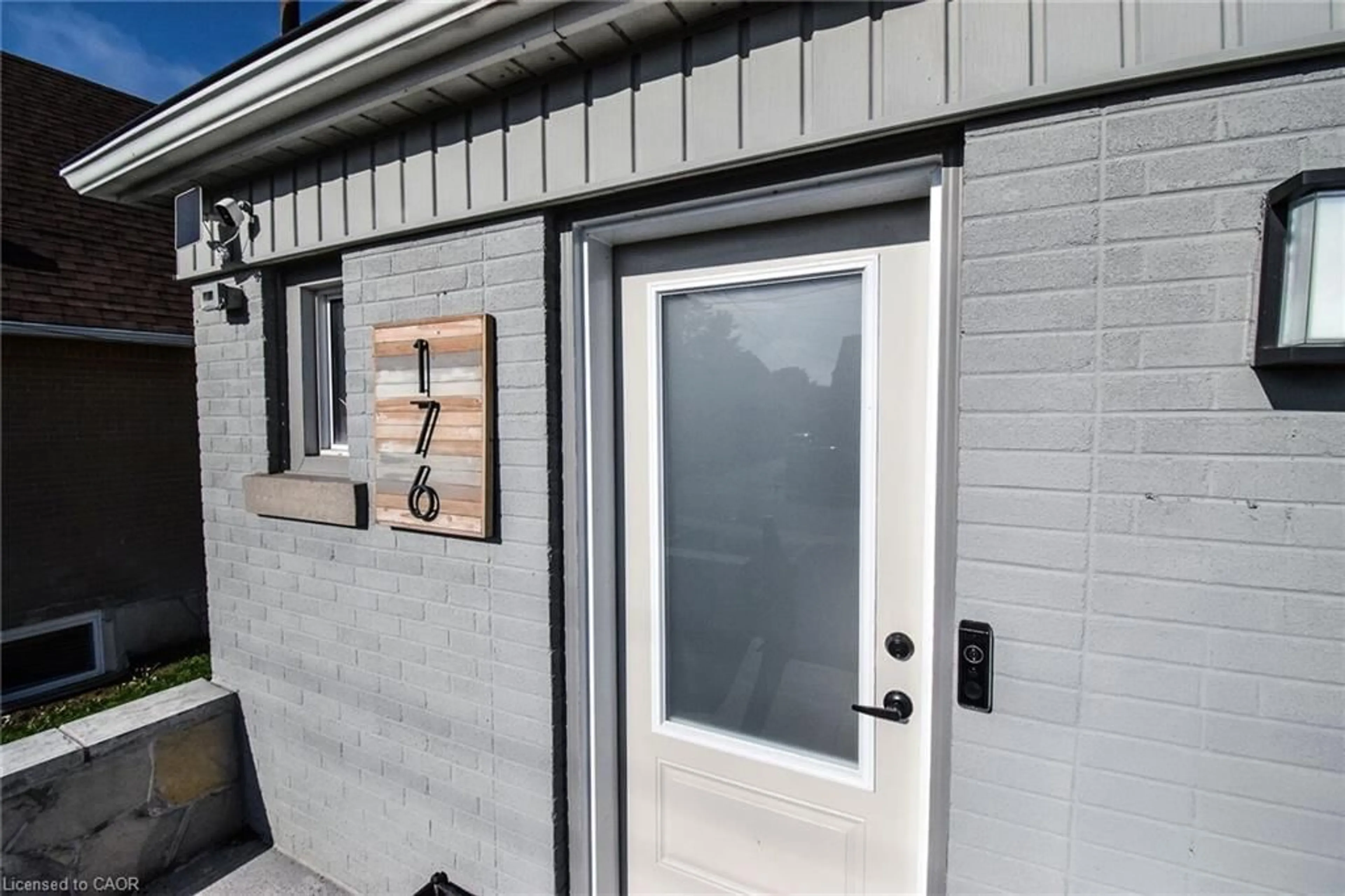 Unknown for 176 East 43rd St, Hamilton Ontario L8T 3C2