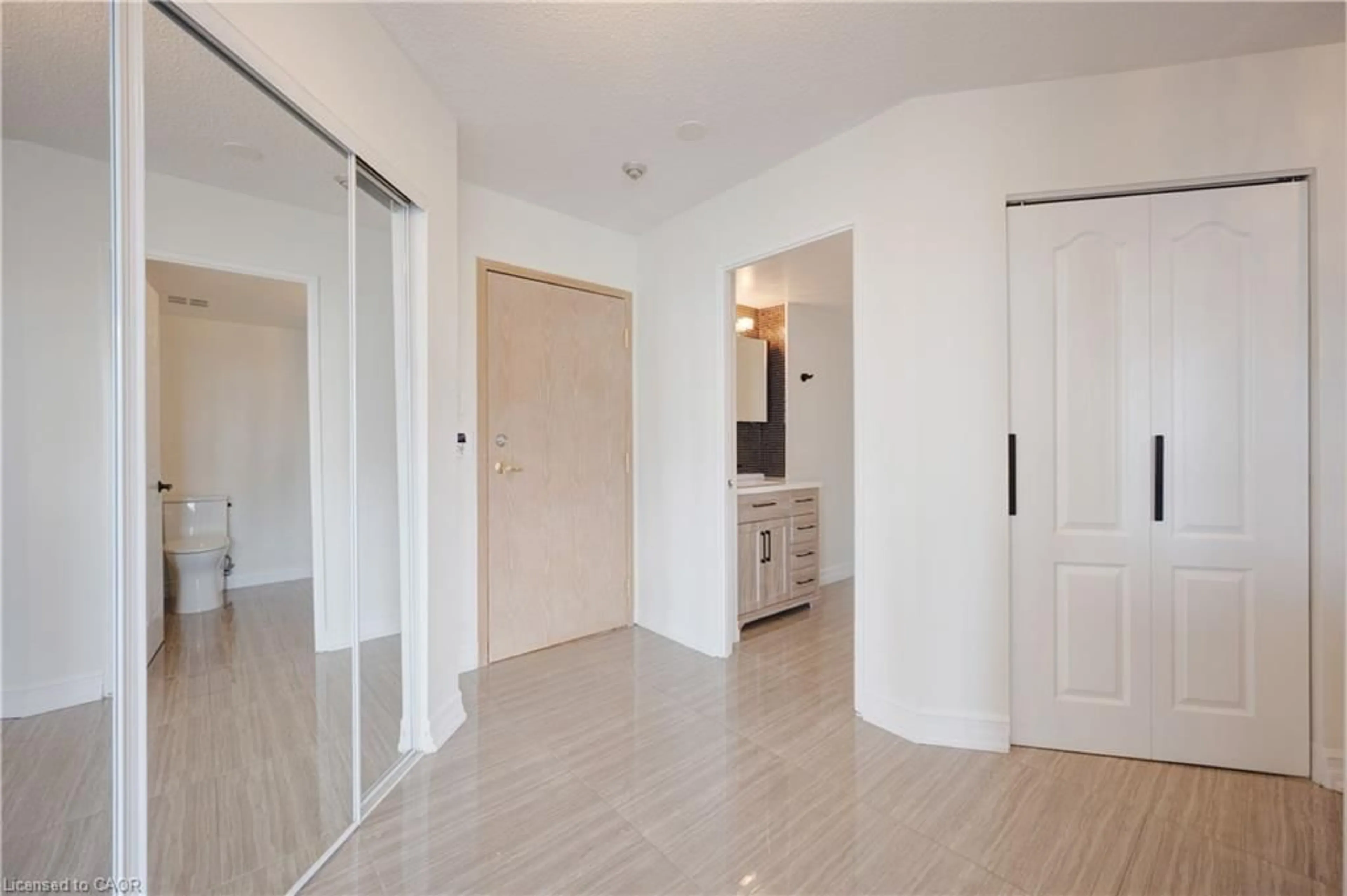 Unknown for 55 Elm Dr #2204, Mississauga Ontario L5B 3Z3