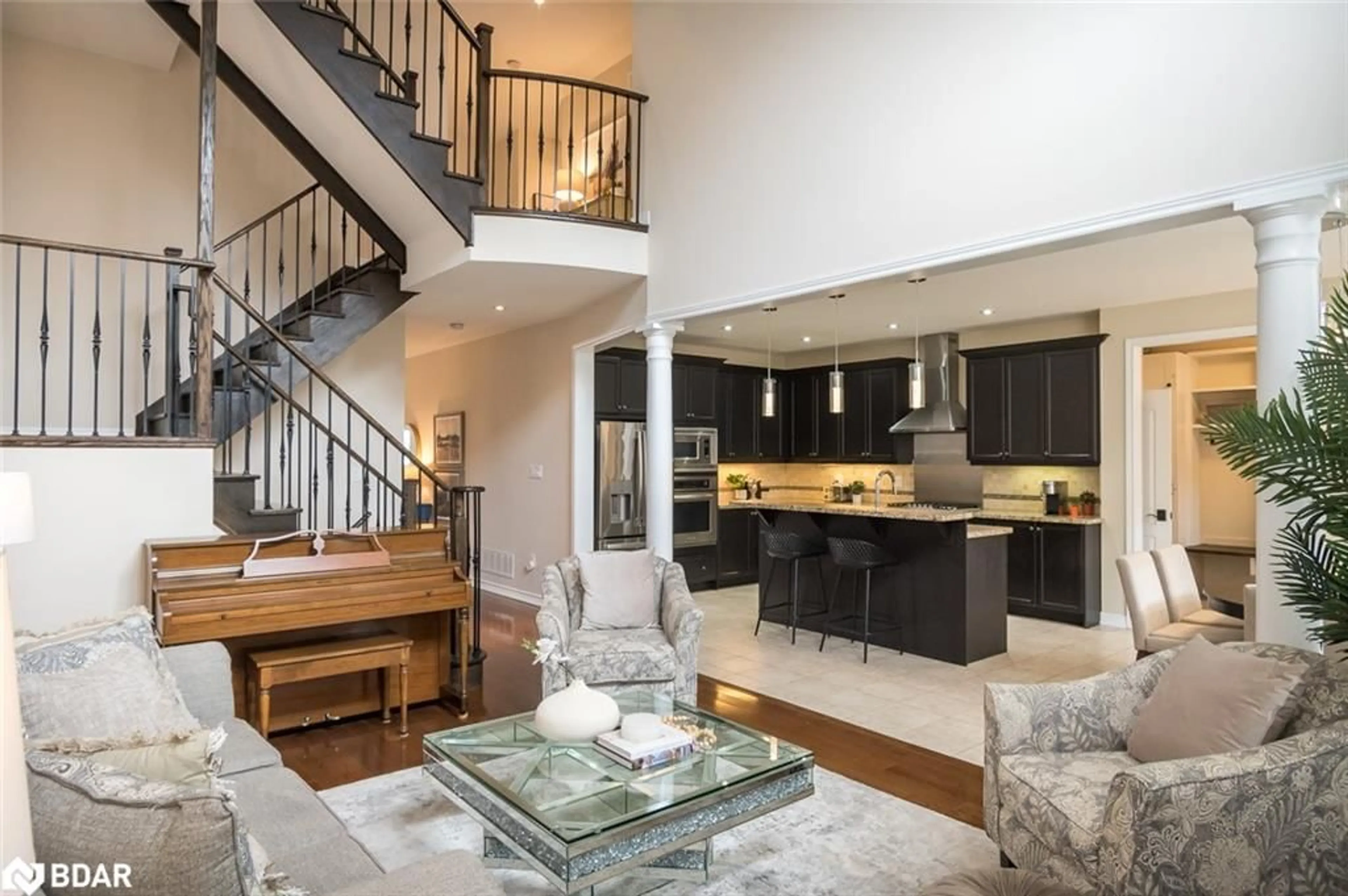 Open concept kitchen, unknown for 476 Laundon Terr, Milton Ontario L9T 7X9