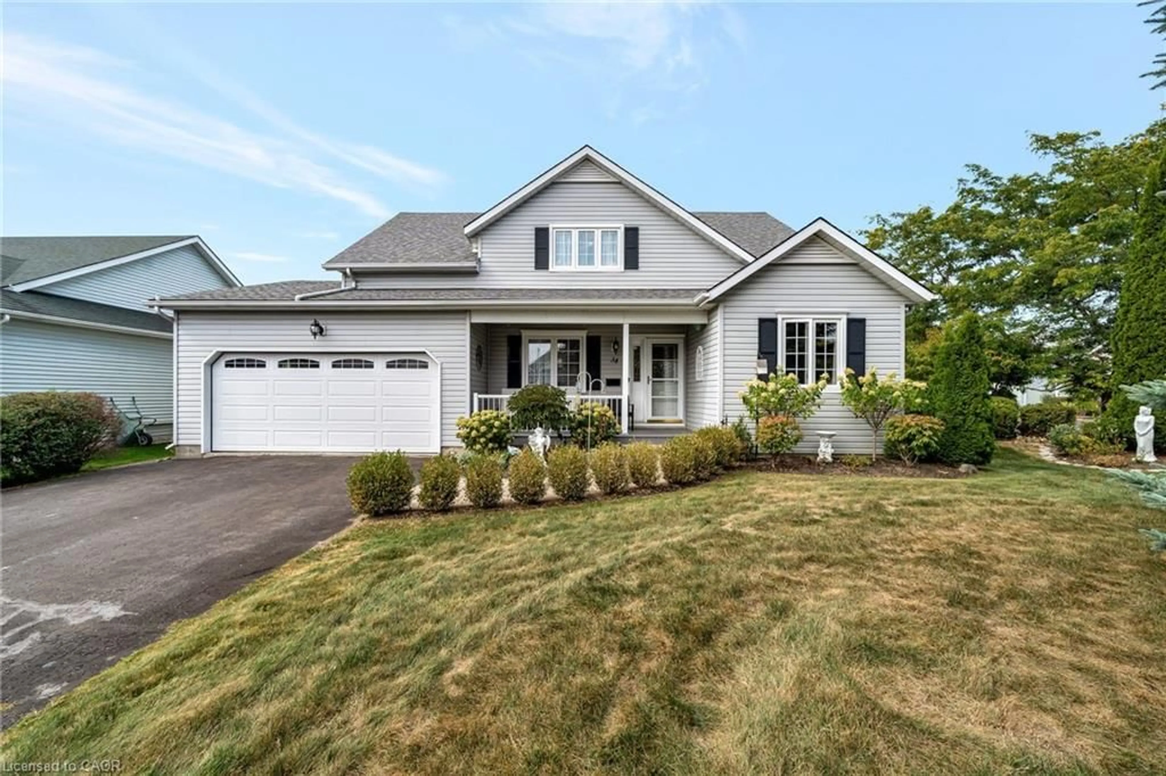 Home with vinyl exterior material, street for 34 Nesbitt Dr, Brighton Ontario K0K 1H0