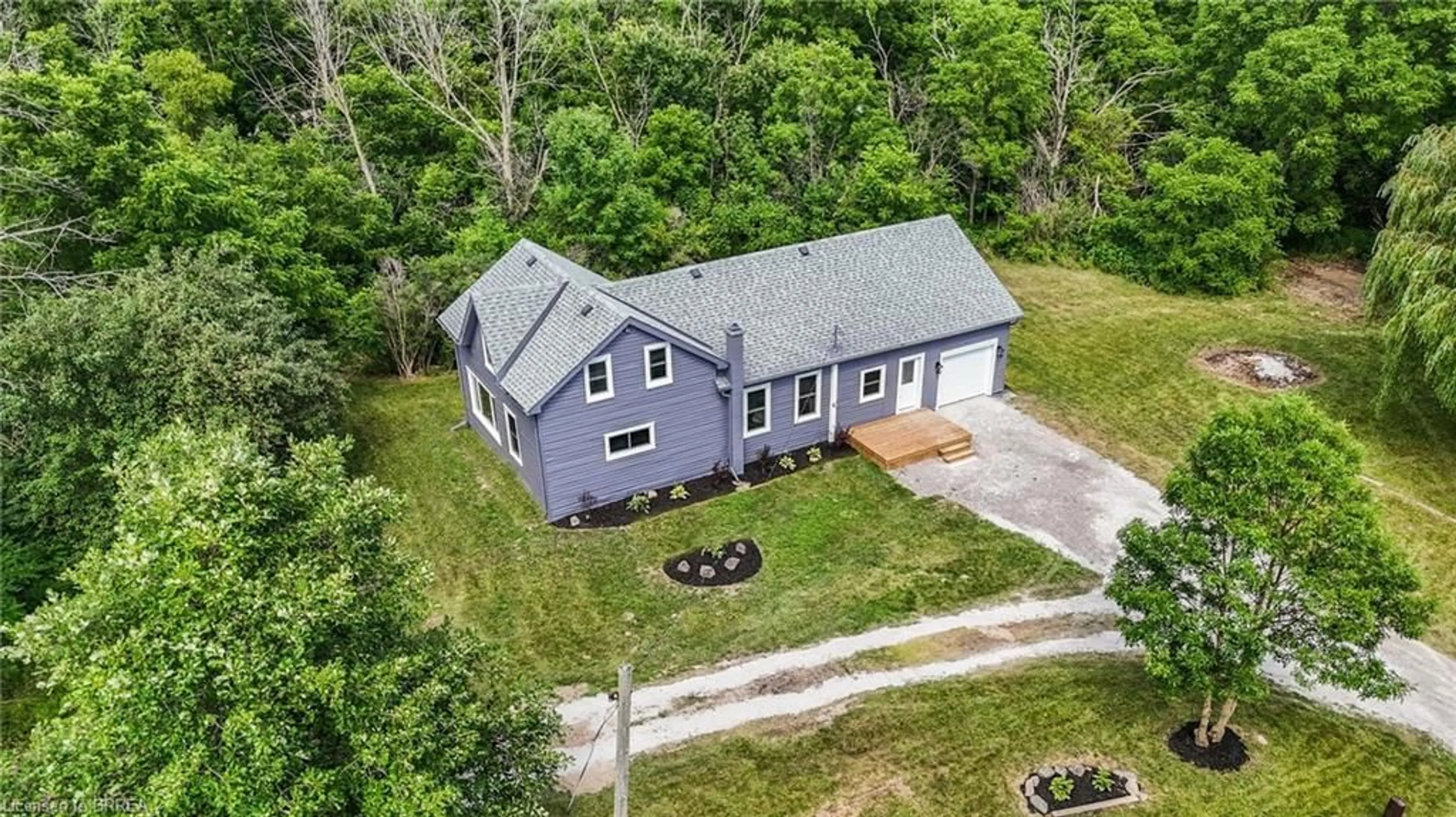 A pic from outside/outdoor area/front of a property/back of a property/a pic from drone, unknown for 52 Main Street Rockford, Rockford Ontario N0E 1Y0