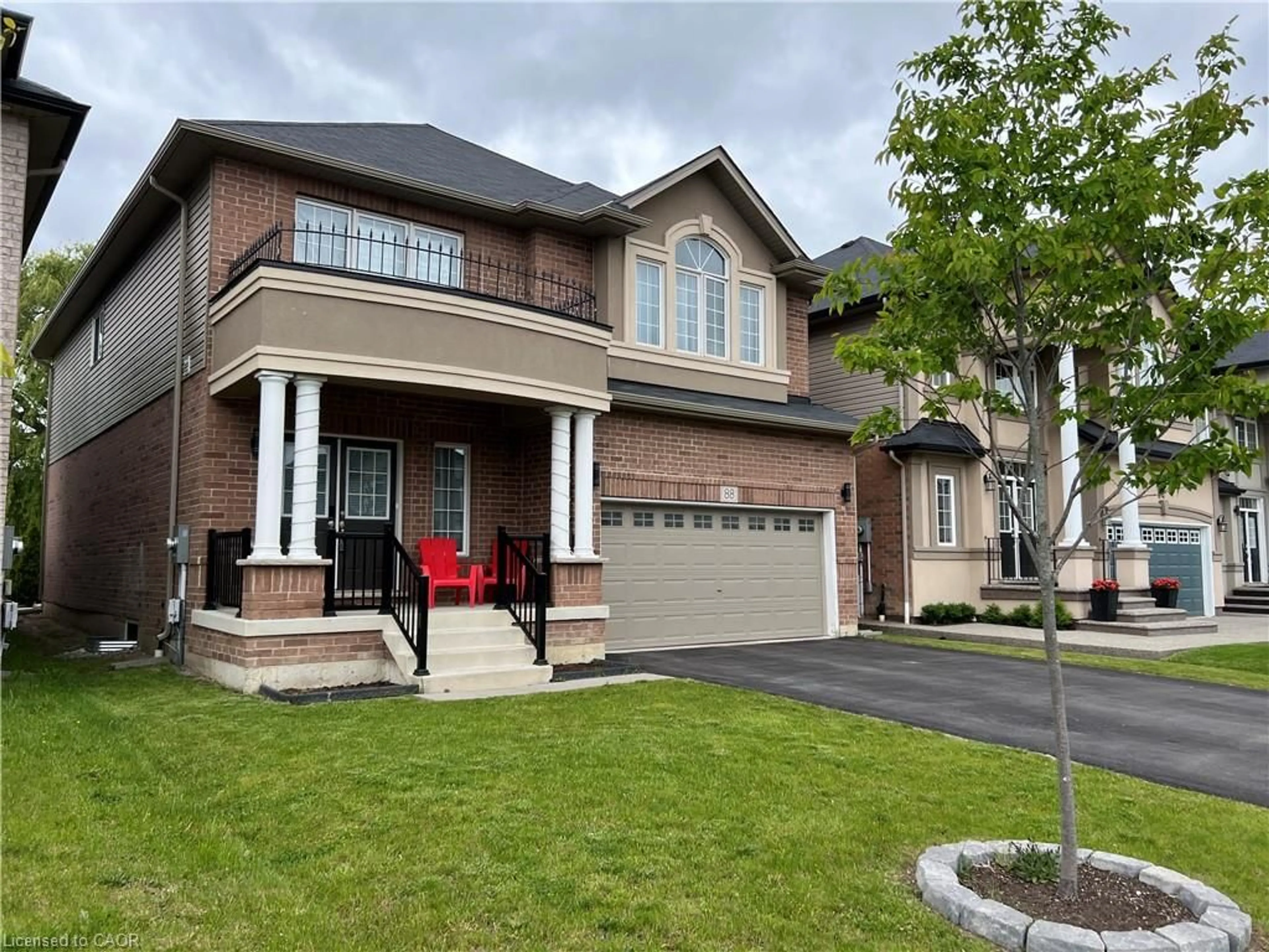 Home with brick exterior material, street for 88 Bellroyal Cres, Stoney Creek Ontario L8J 0G1