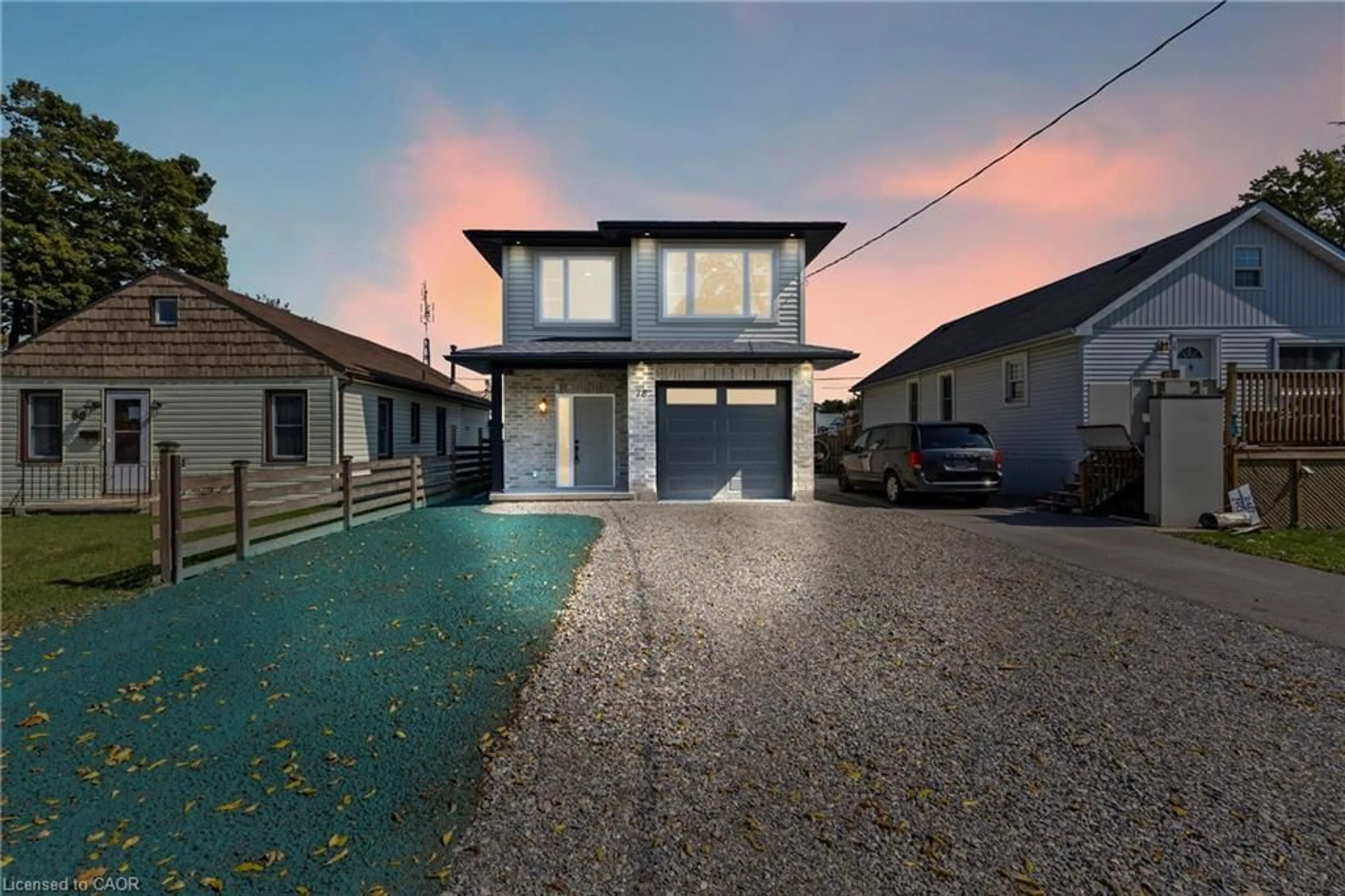 A pic from outside/outdoor area/front of a property/back of a property/a pic from drone, street for 78 Knoll St, Port Colborne Ontario K3K 5A6