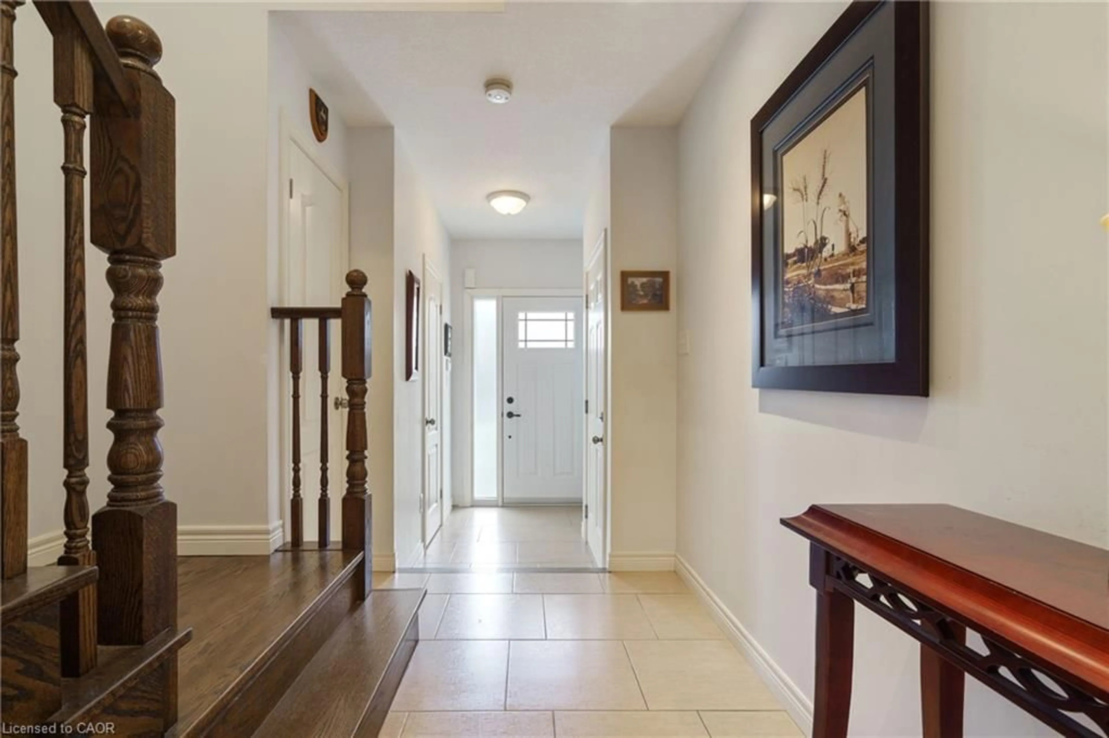 Indoor entryway for 615 Rymal Rd #49, Hamilton Ontario L8W 0B6