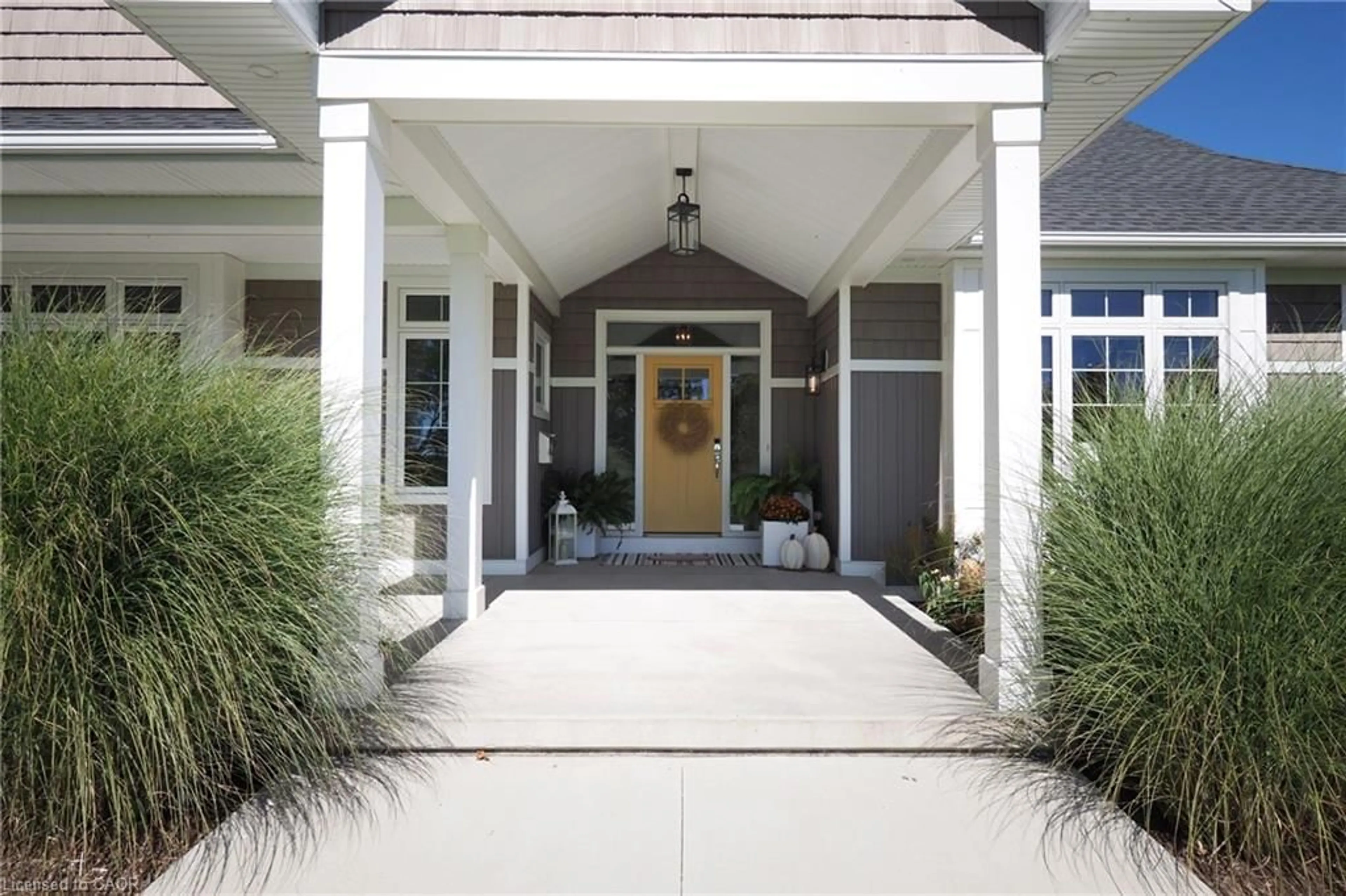 Indoor entryway for 5434 7 Line Line, Harriston Ontario N0G 1Z0
