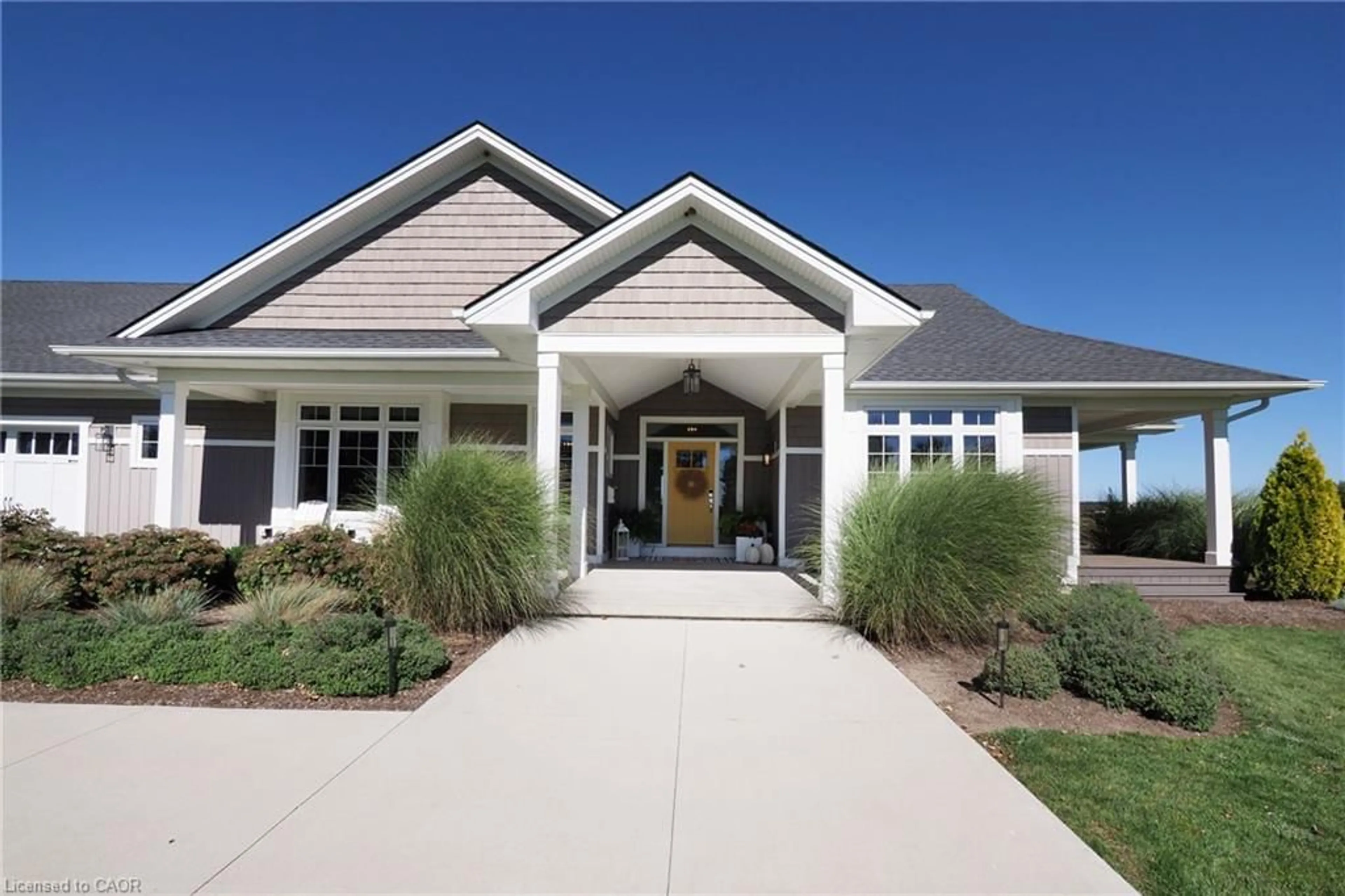 Home with vinyl exterior material, unknown for 5434 7 Line Line, Harriston Ontario N0G 1Z0