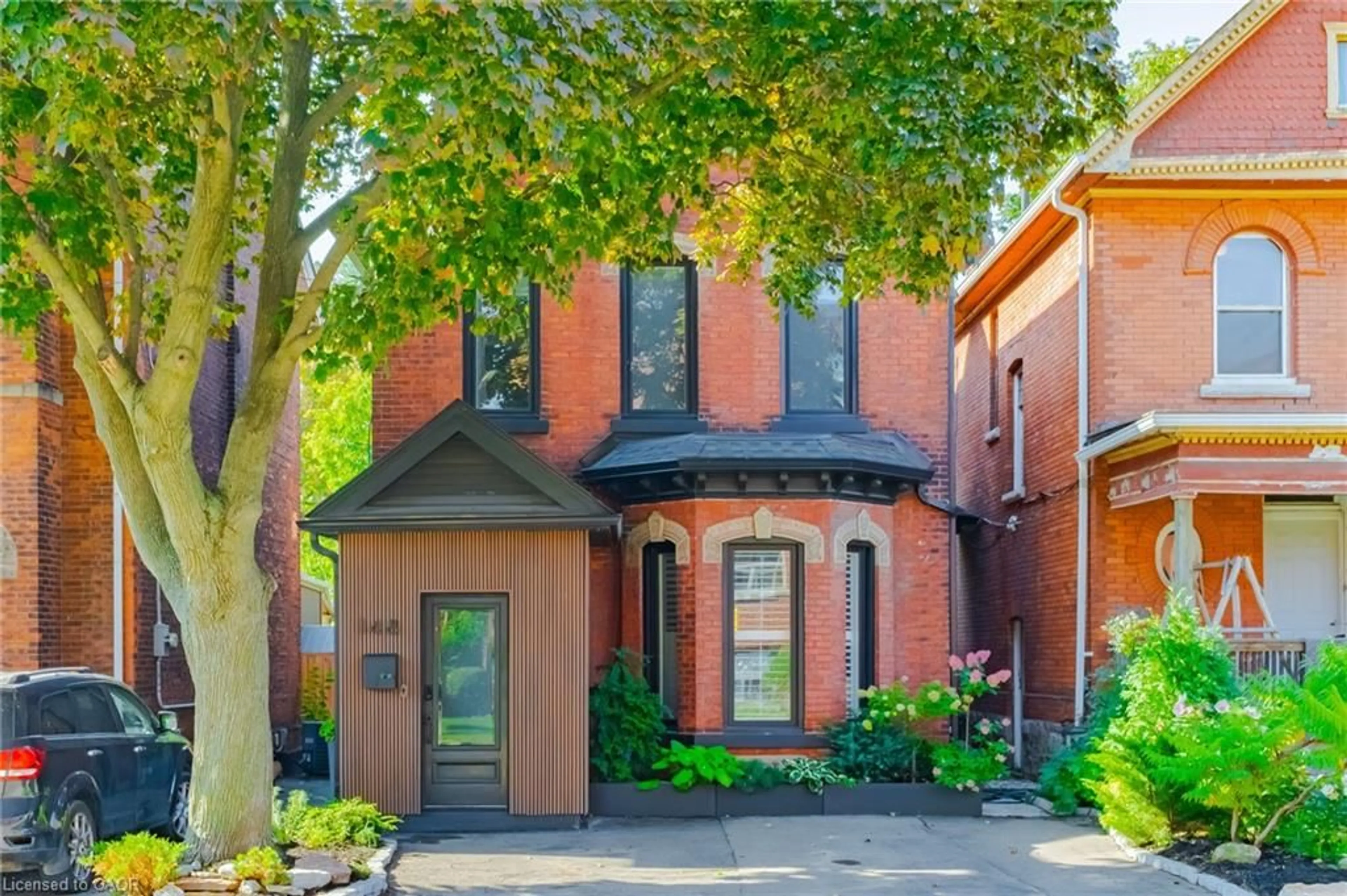 Home with brick exterior material, street for 148 Stinson St, Hamilton Ontario L8N 1S8