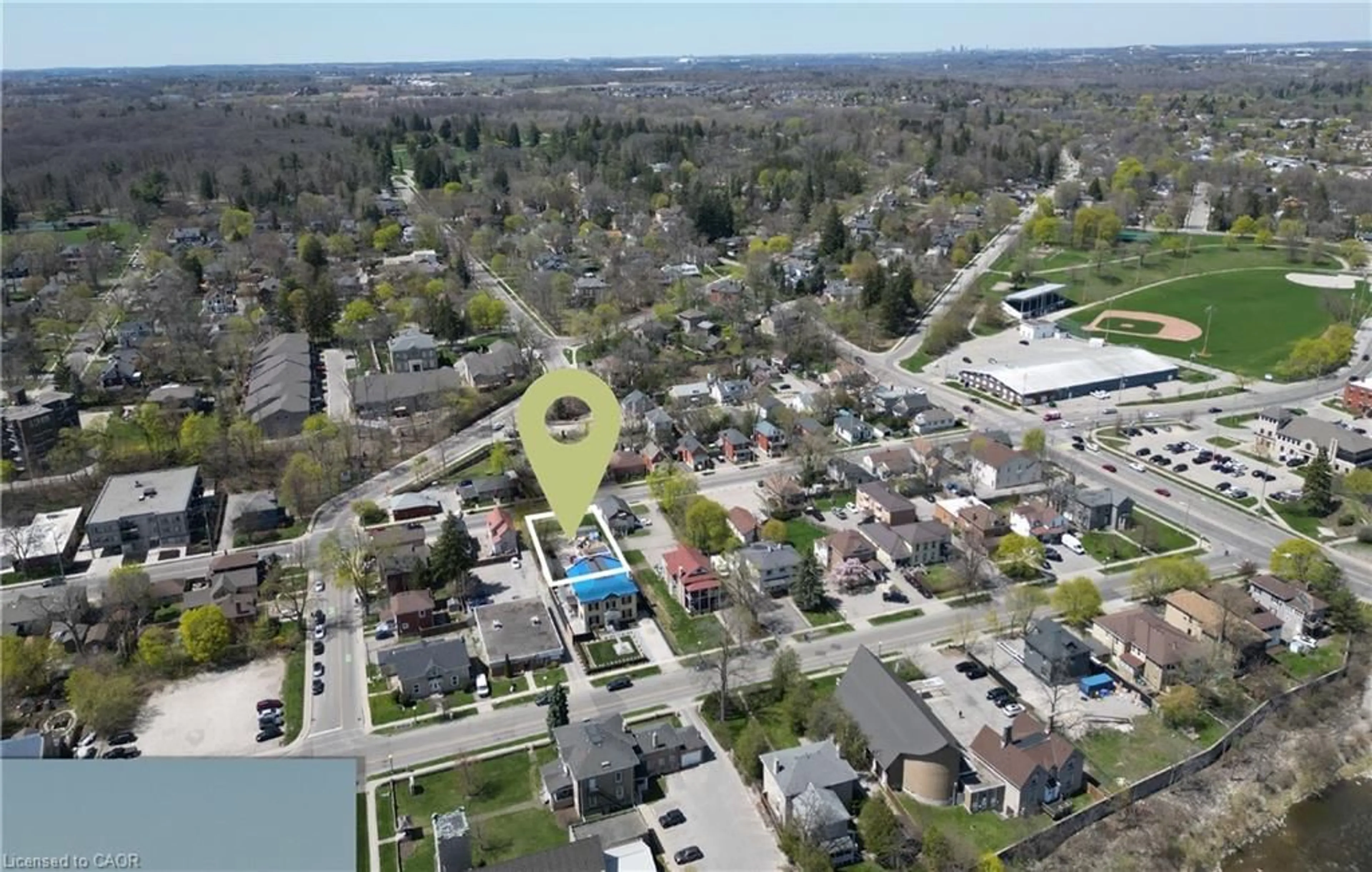 A pic from outside/outdoor area/front of a property/back of a property/a pic from drone, street for 57 George St, Cambridge Ontario N1S 2K9