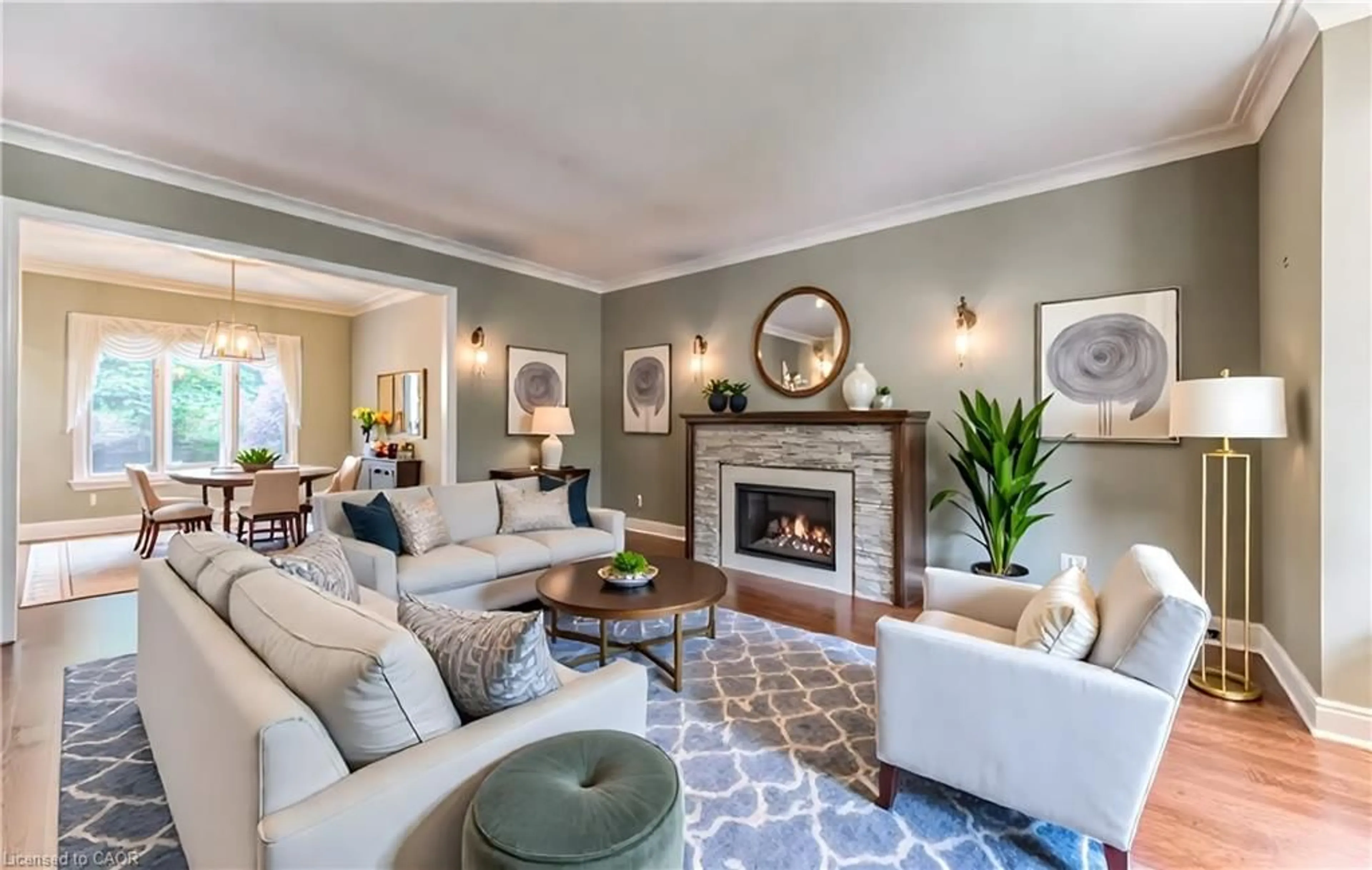 Living room with furniture, unknown for 2 Morningview Pl, Kitchener Ontario N2P 1Z2
