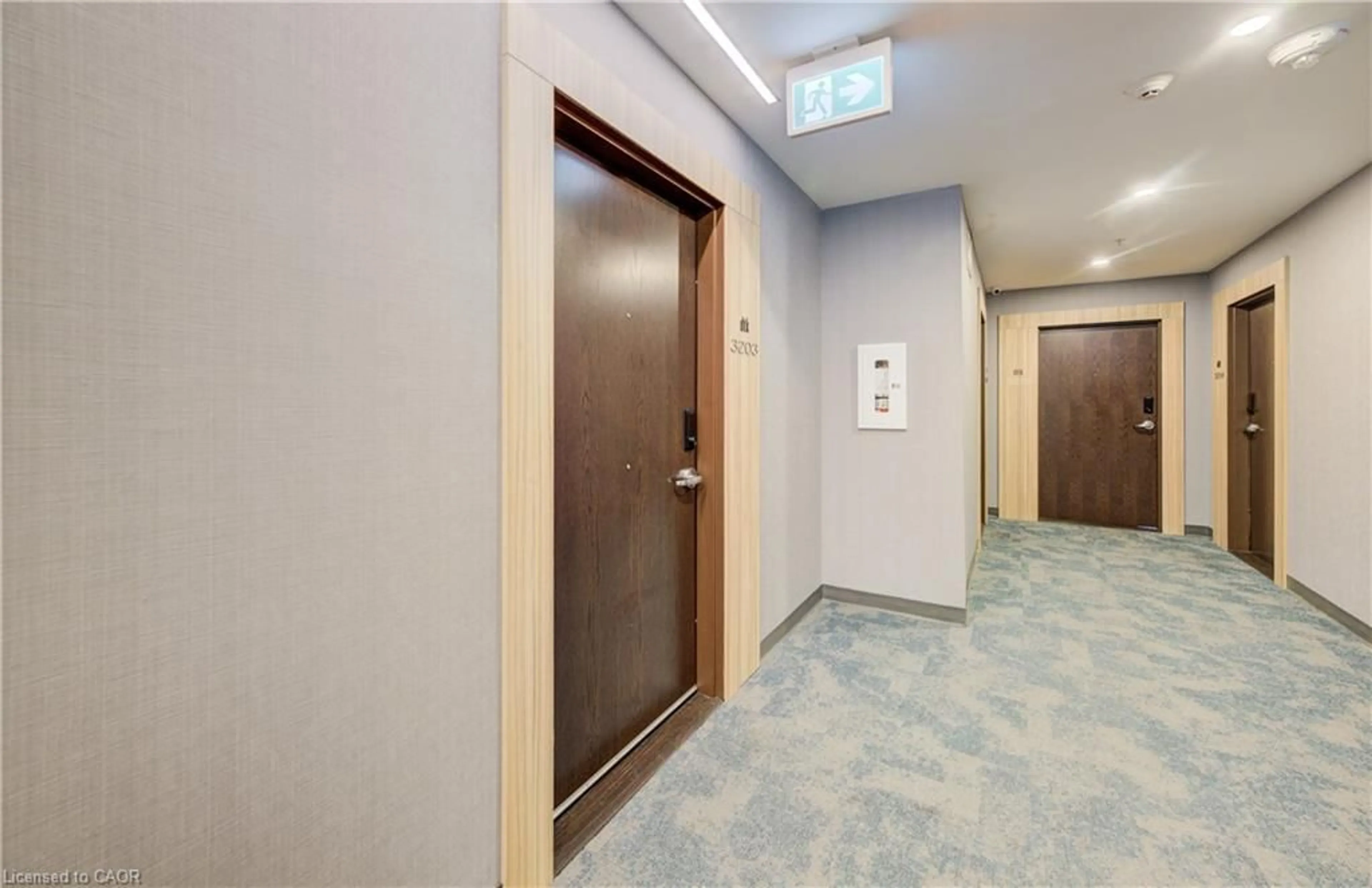 Indoor foyer for 60 Frederick St #3203, Kitchener Ontario N2H 0C7