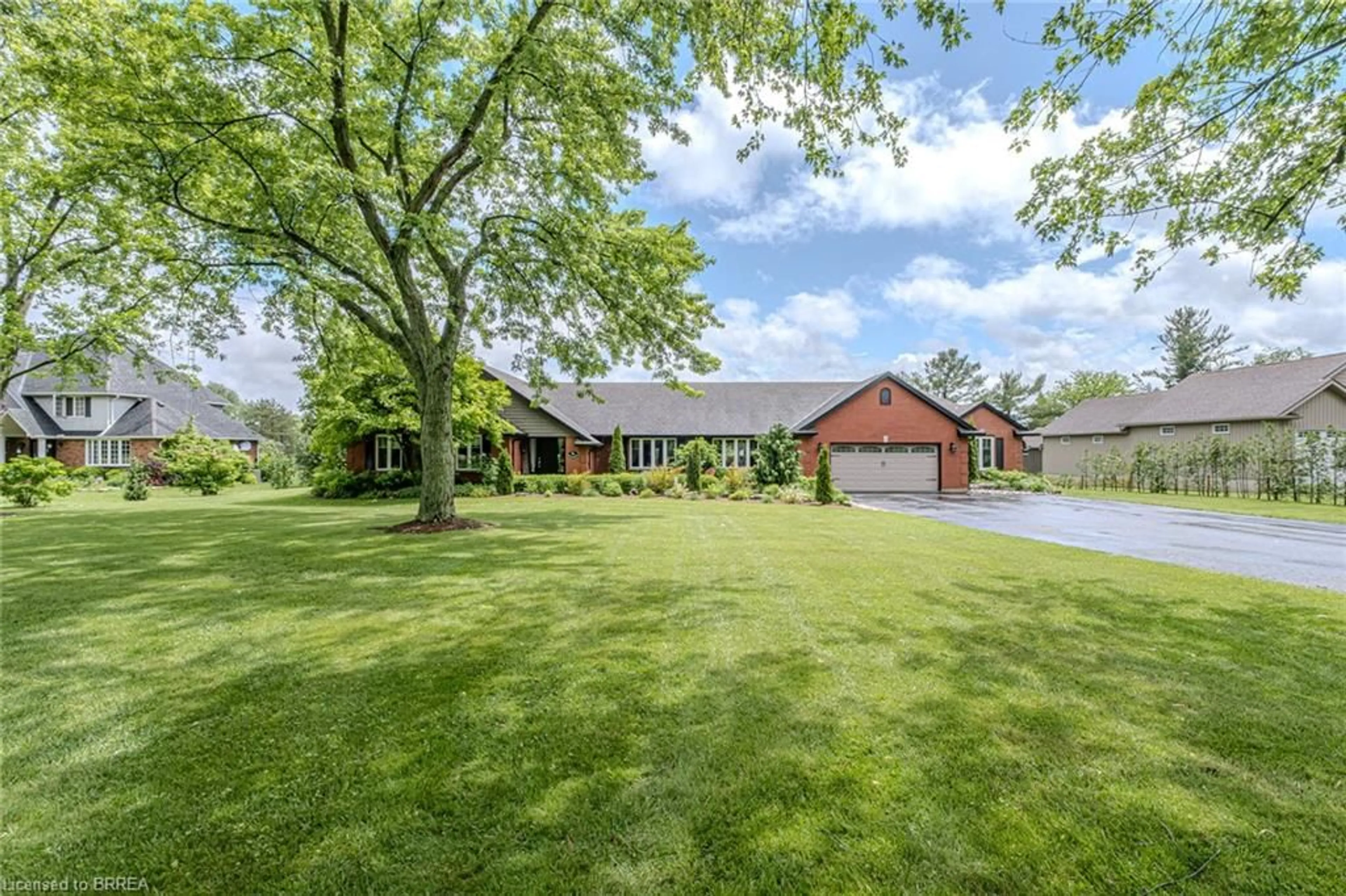 A pic from outside/outdoor area/front of a property/back of a property/a pic from drone, unknown for 20 County Road 22 Rd, Caledonia Ontario N3W 2G9