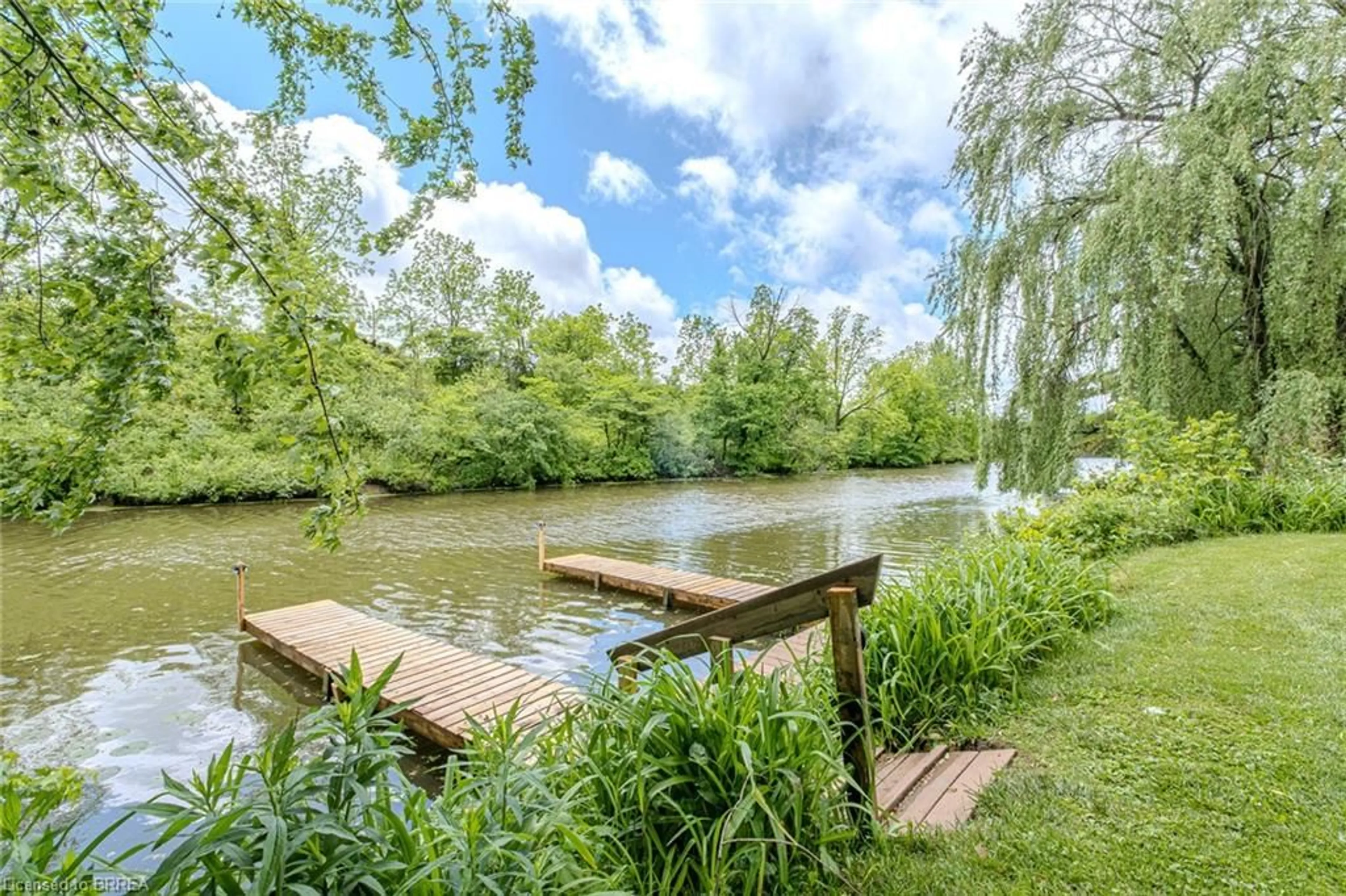 Patio, water/lake/river/ocean view for 20 County Road 22 Rd, Caledonia Ontario N3W 2G9