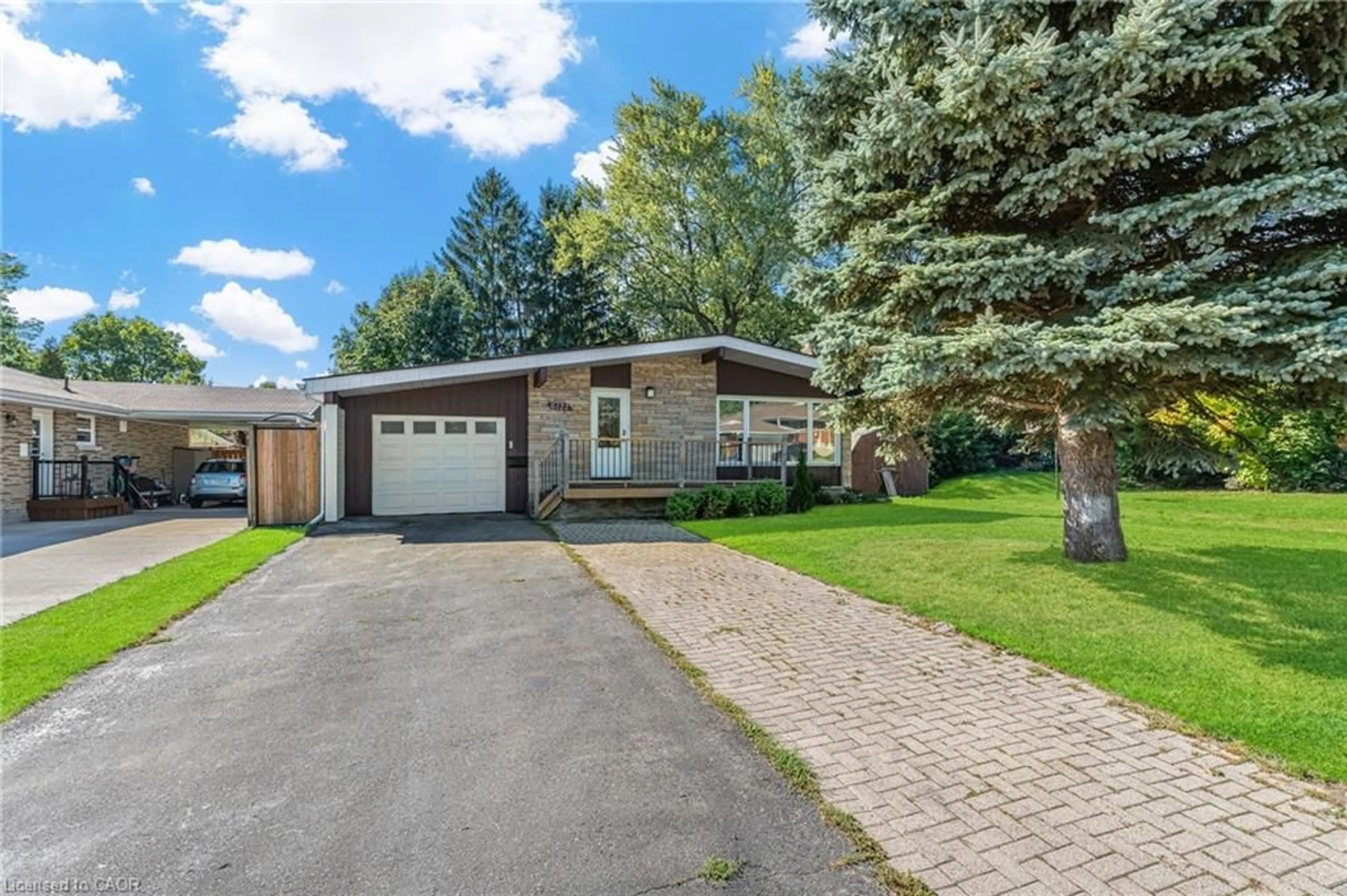 Home with brick exterior material, street for 6122 Mayfair Dr, Niagara Falls Ontario L2J 1W1
