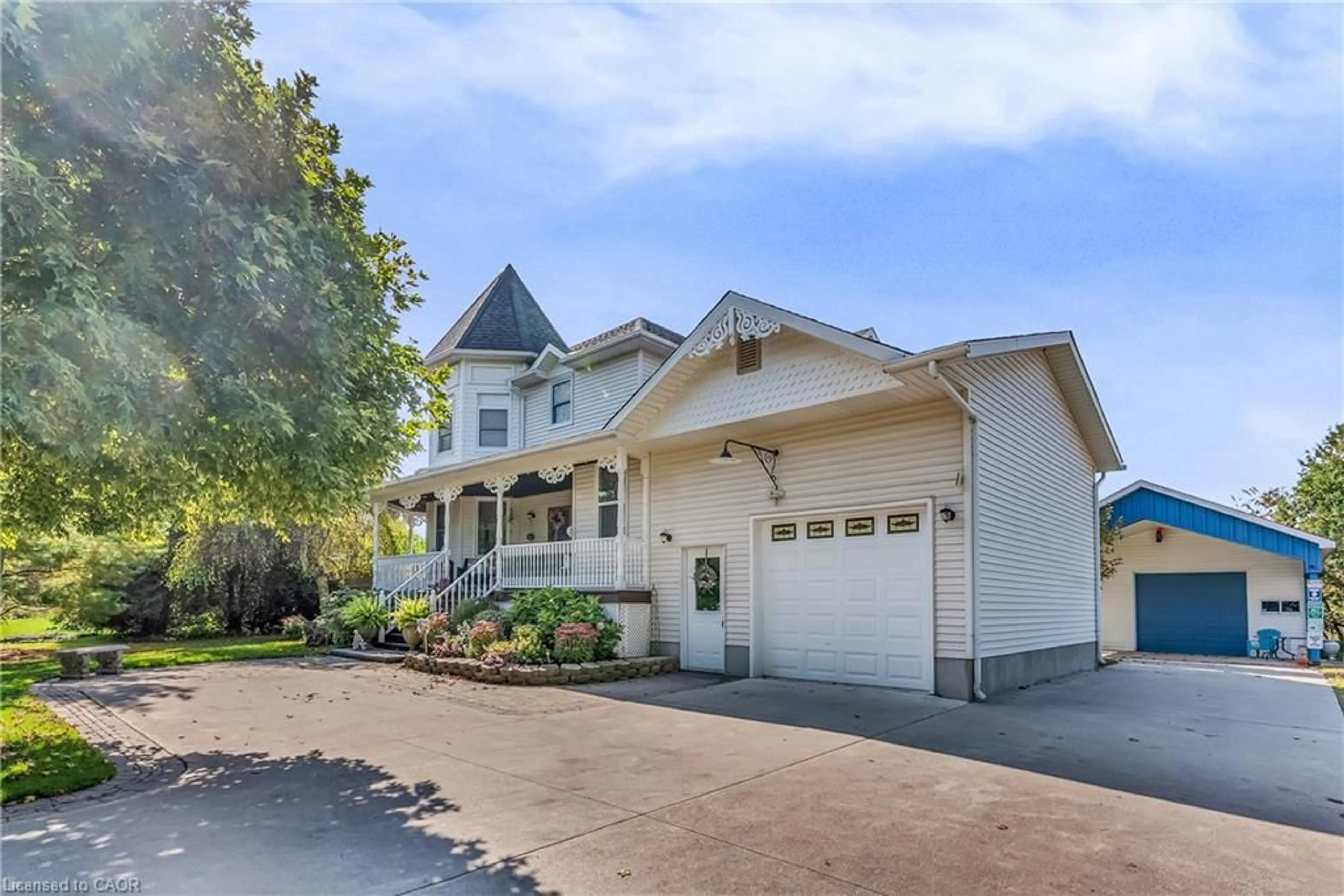 Home with vinyl exterior material, unknown for 5408 Wellington 29 Rd, Guelph Ontario N1H 6H8
