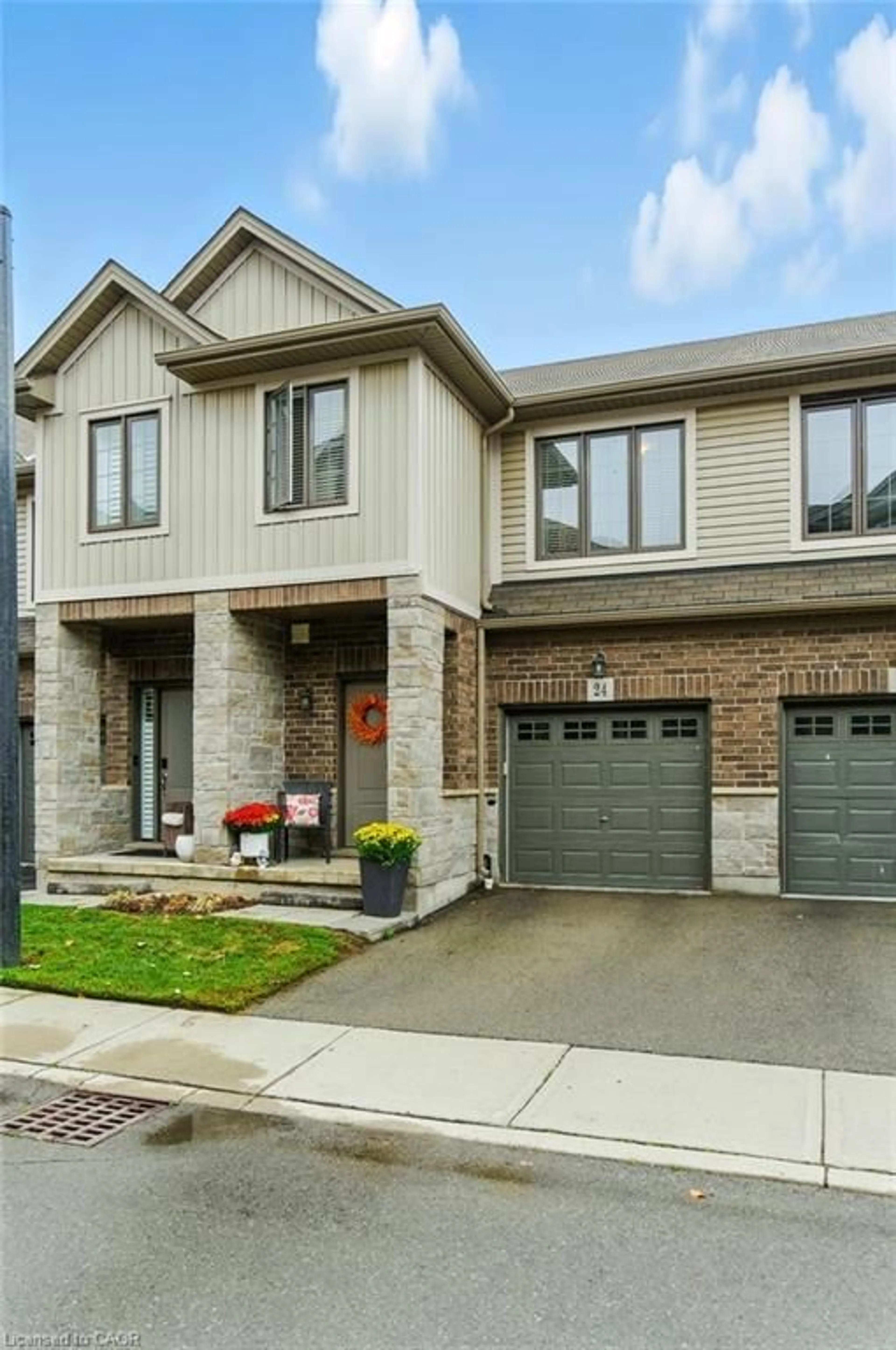 Home with brick exterior material, street for 377 Glancaster Rd #24, Hamilton Ontario L9G 0G4