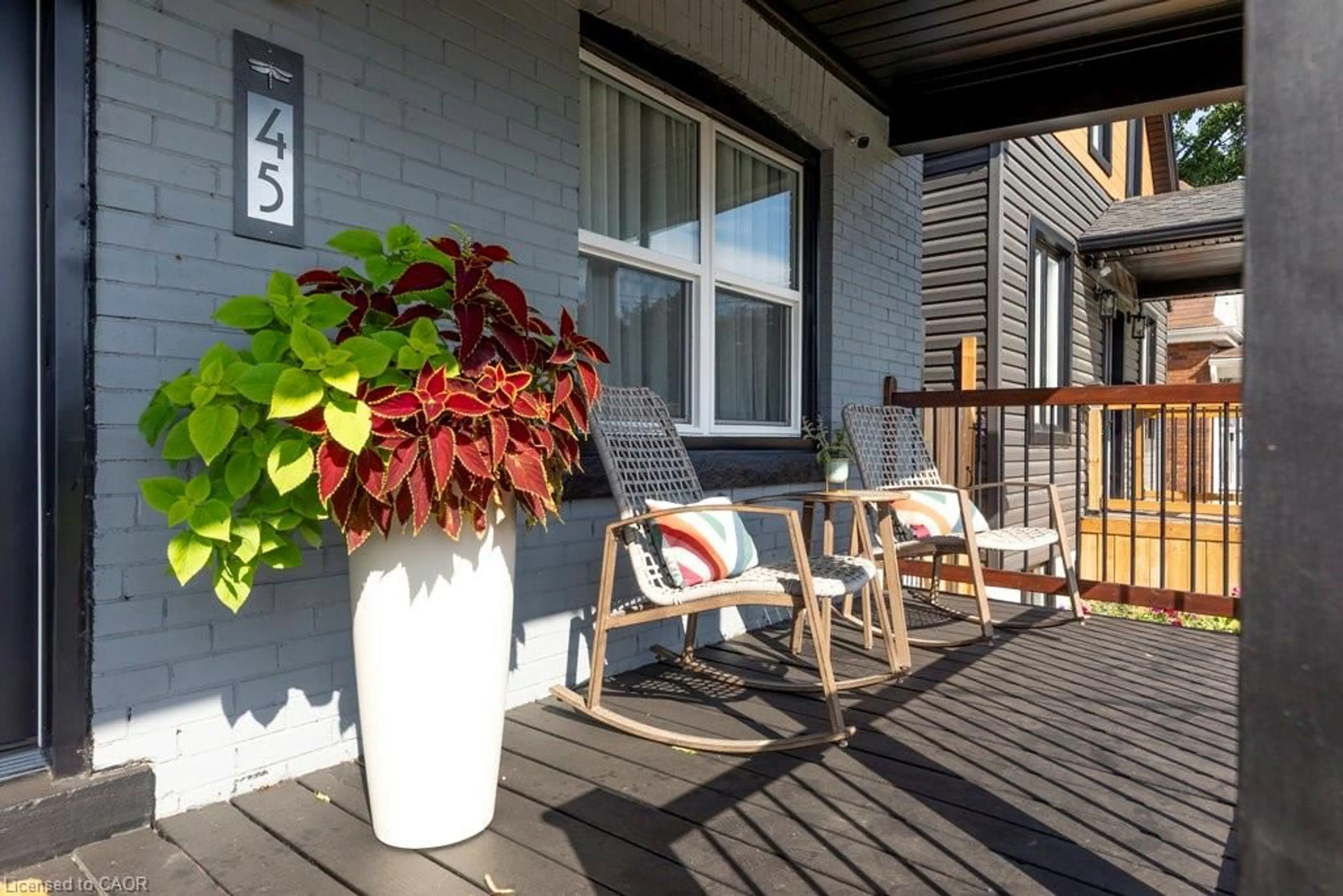 Patio, street for 45 Tragina Ave, Hamilton Ontario L8H 5C4