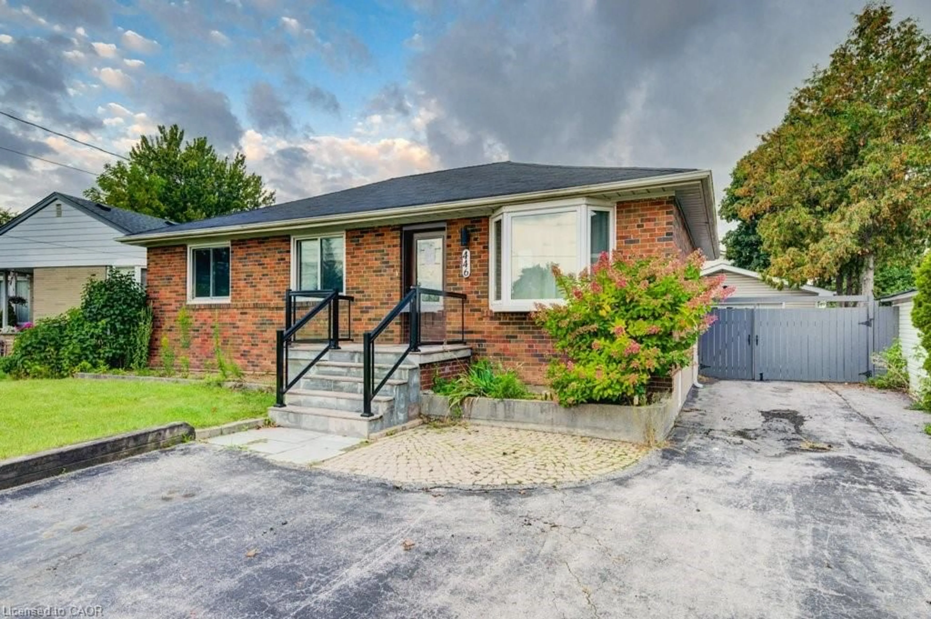 Home with brick exterior material, street for 446 Kingsleigh Crt, Milton Ontario L9T 1X8