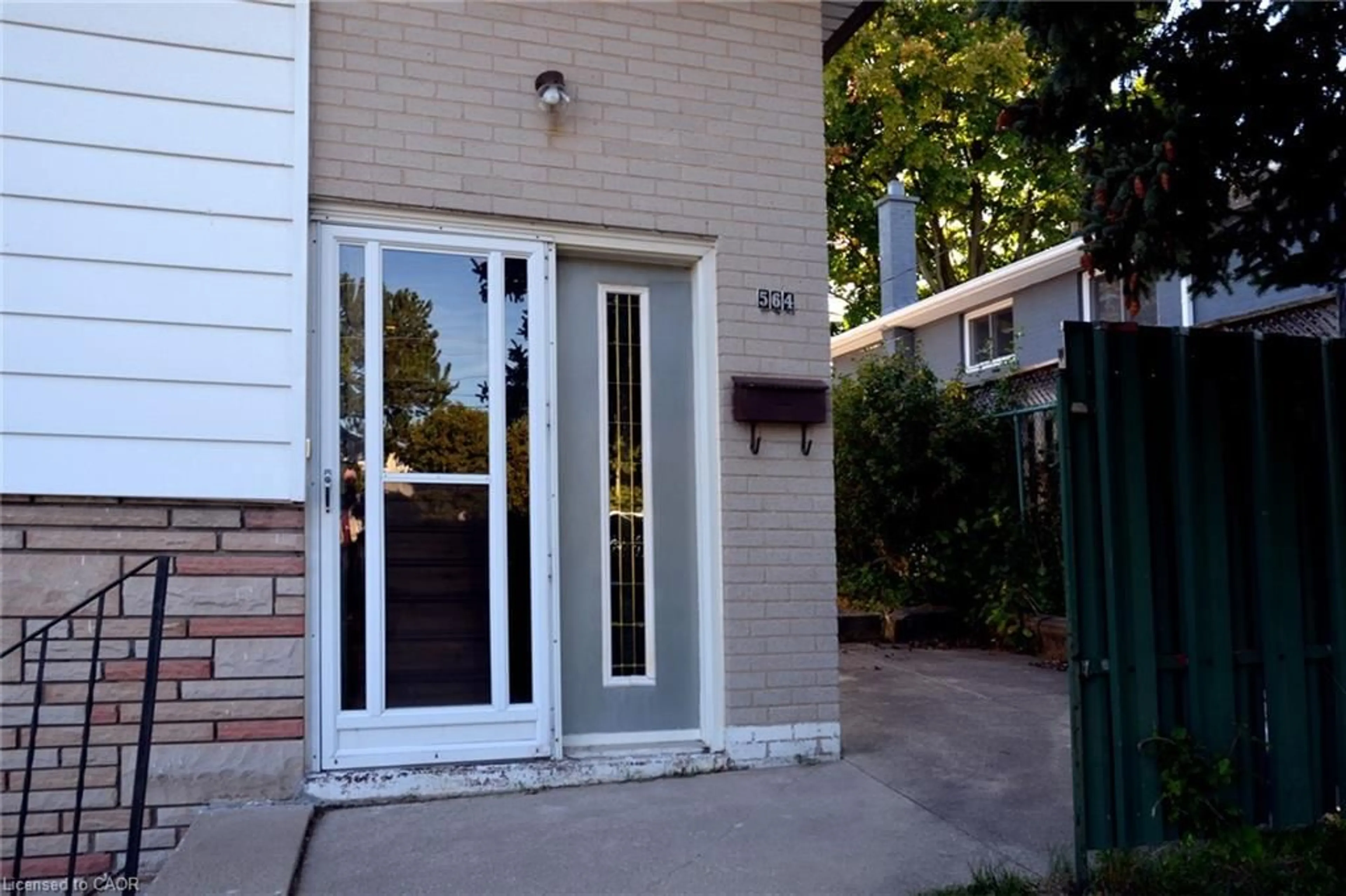 Unknown for 564 Appleby Line, Burlington Ontario L7L 2Y3
