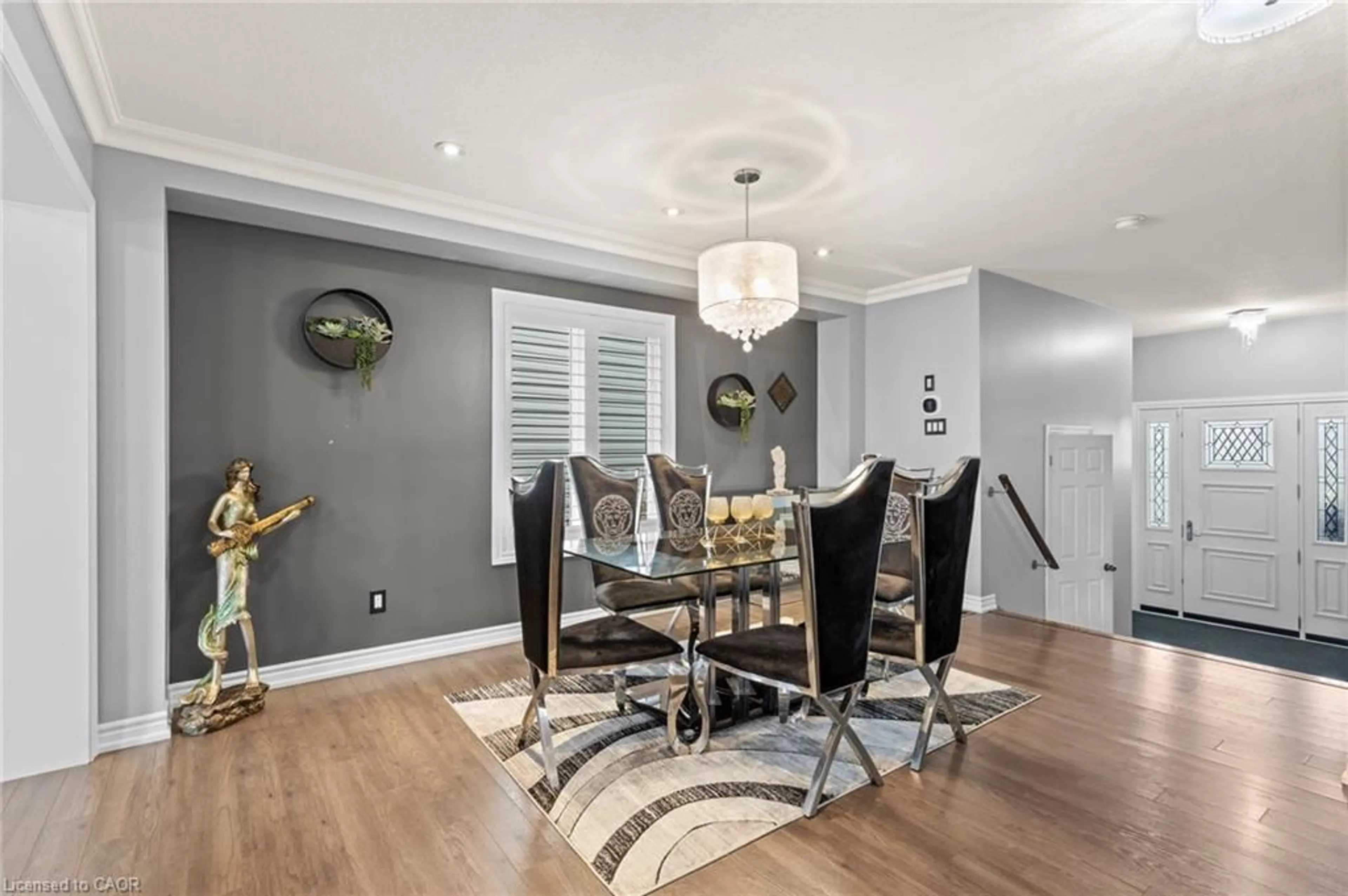 Dining room, wood/laminate floor for 14 Carroll Lane Lane, Brantford Ontario N3T 5L5