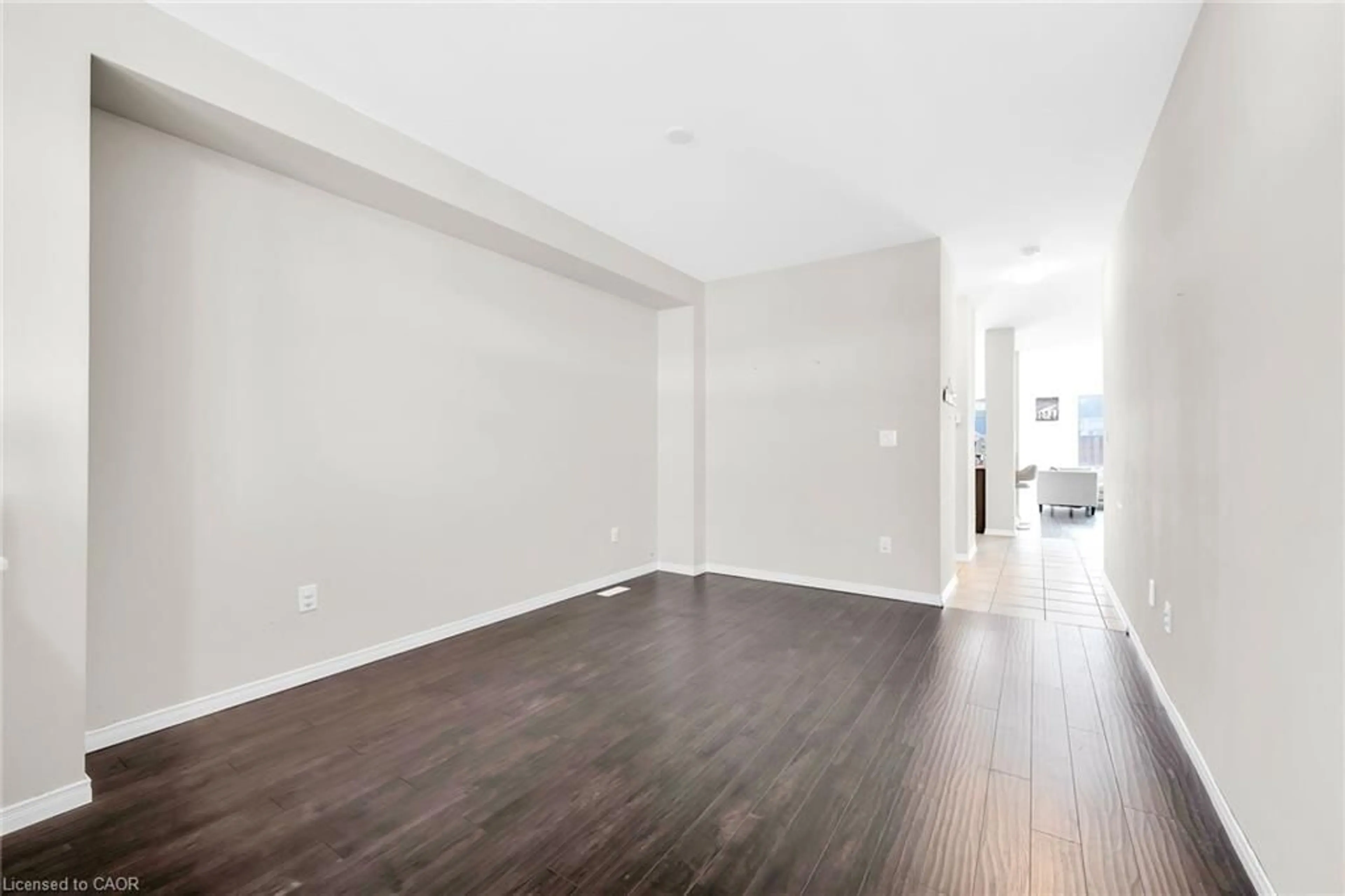 A pic of a room for 11 Honey Comb Trail, Welland Ontario L3B 0G8
