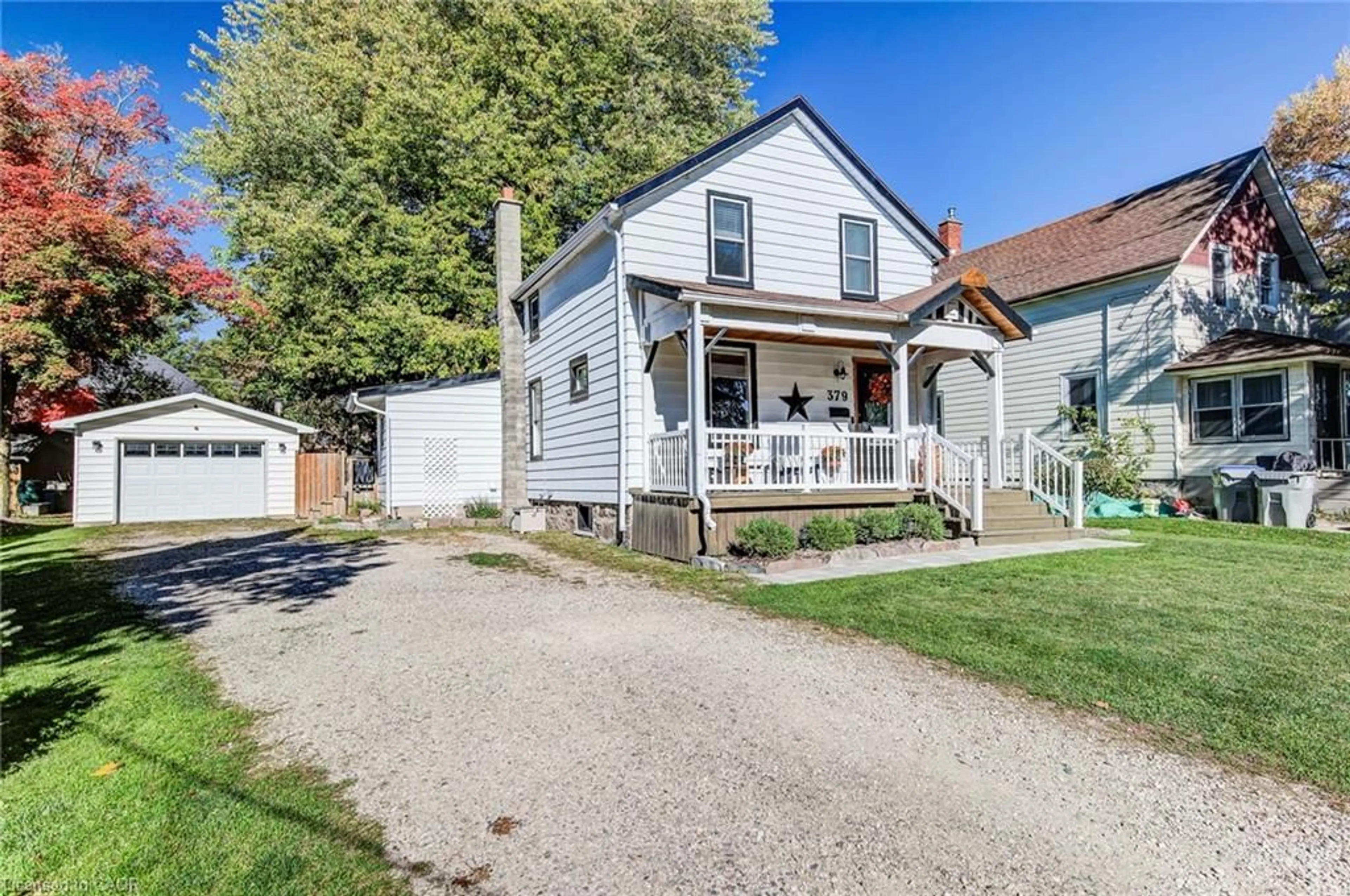 A pic from outside/outdoor area/front of a property/back of a property/a pic from drone, street for 379 Livingstone Ave, Listowel Ontario N4W 1R1