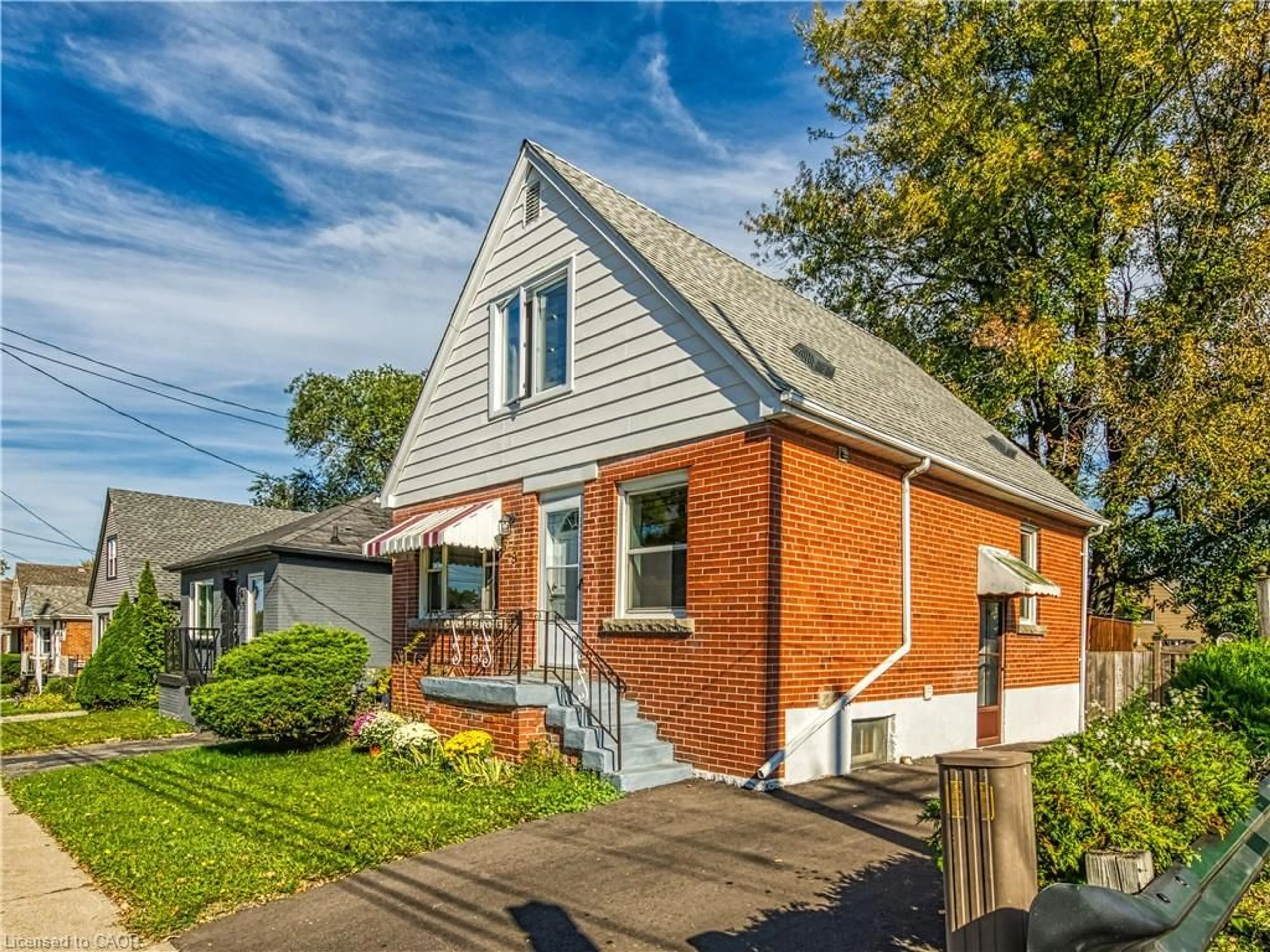 Home with brick exterior material, street for 579 Upper Sherman Ave, Hamilton Ontario L8V 3L9