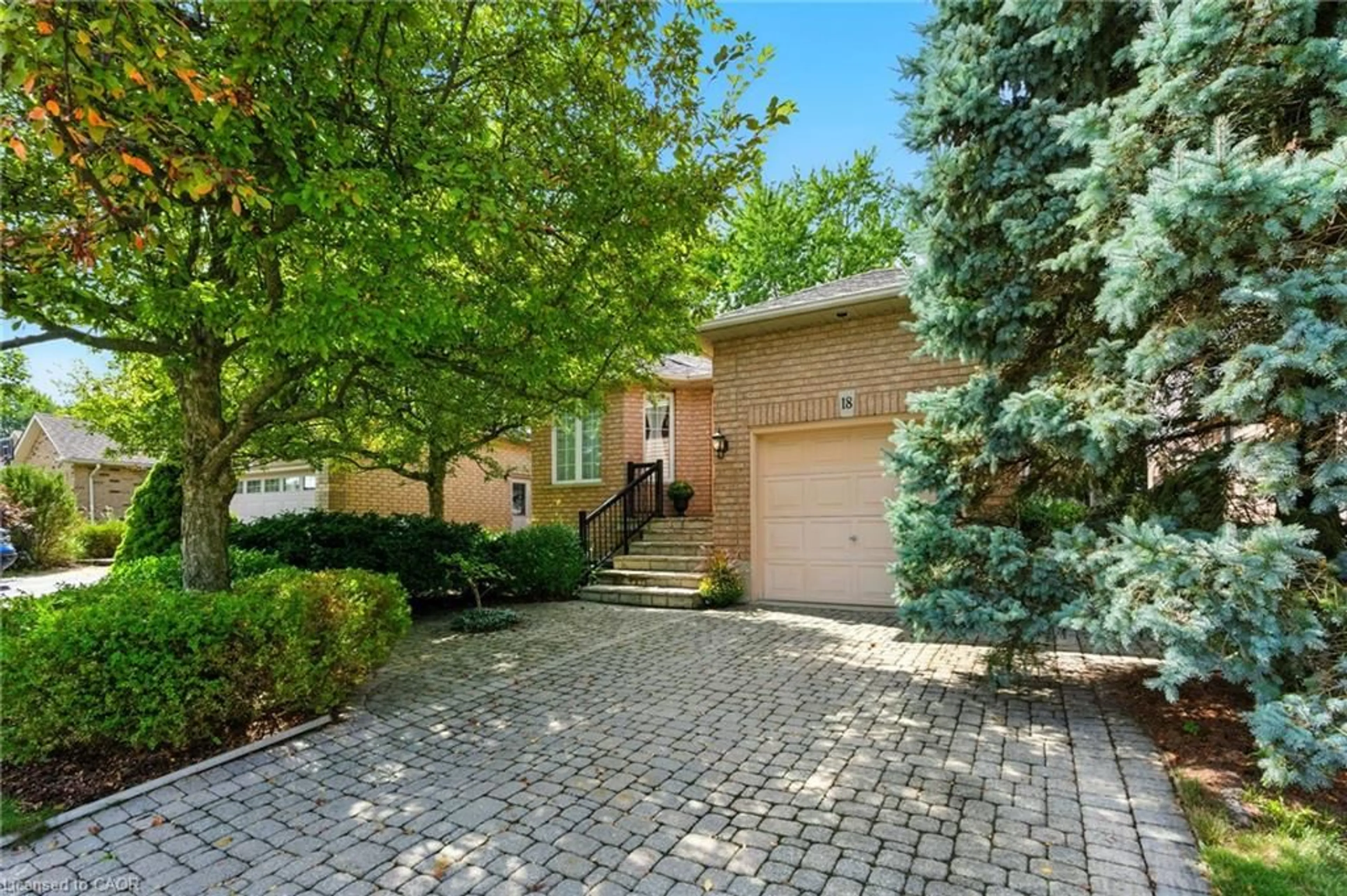 Unknown for 18 Naples Blvd, Hamilton Ontario L9B 2J2