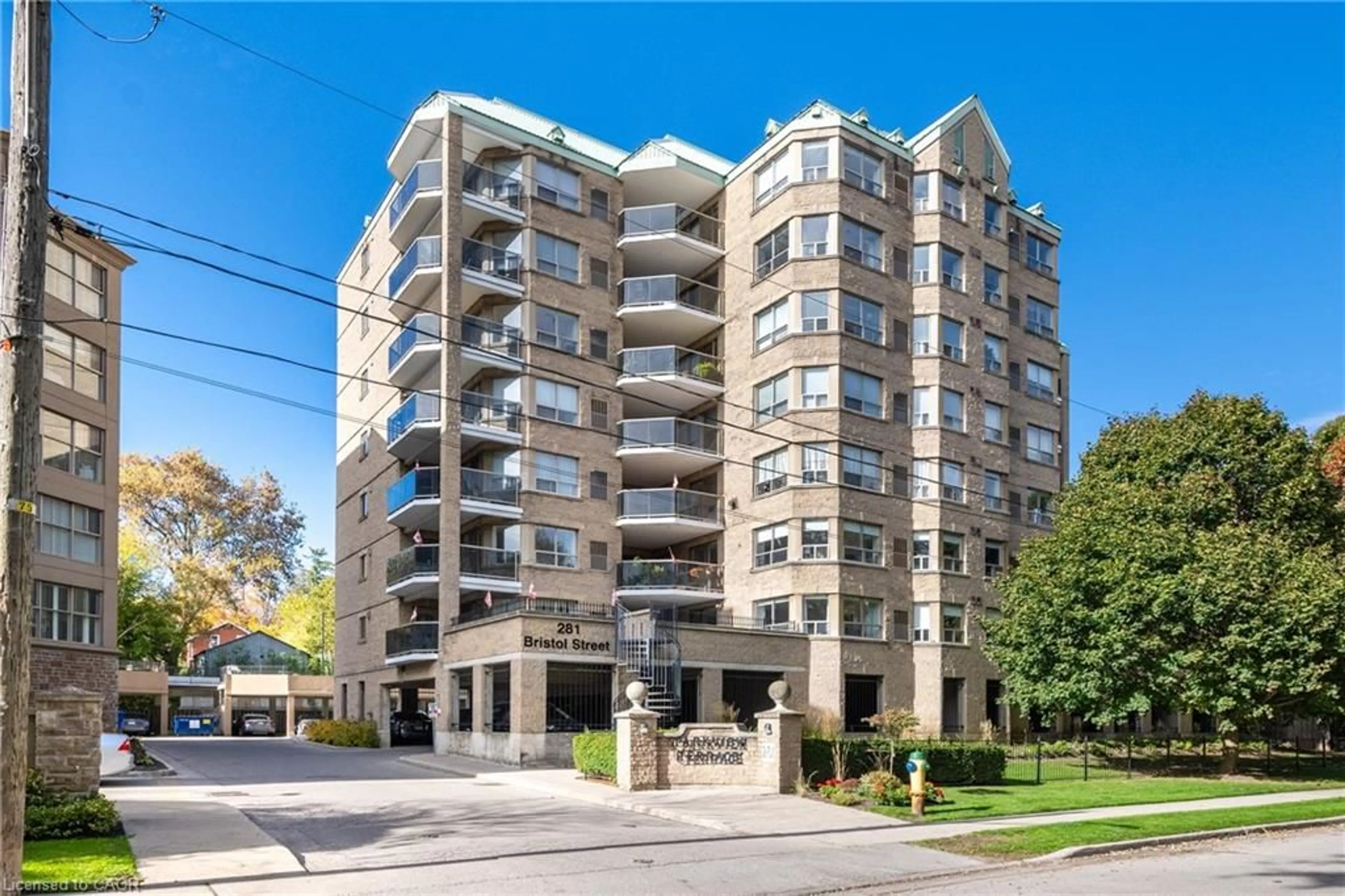 Indoor foyer for 281 Bristol St #404, Guelph Ontario N1H 8J3