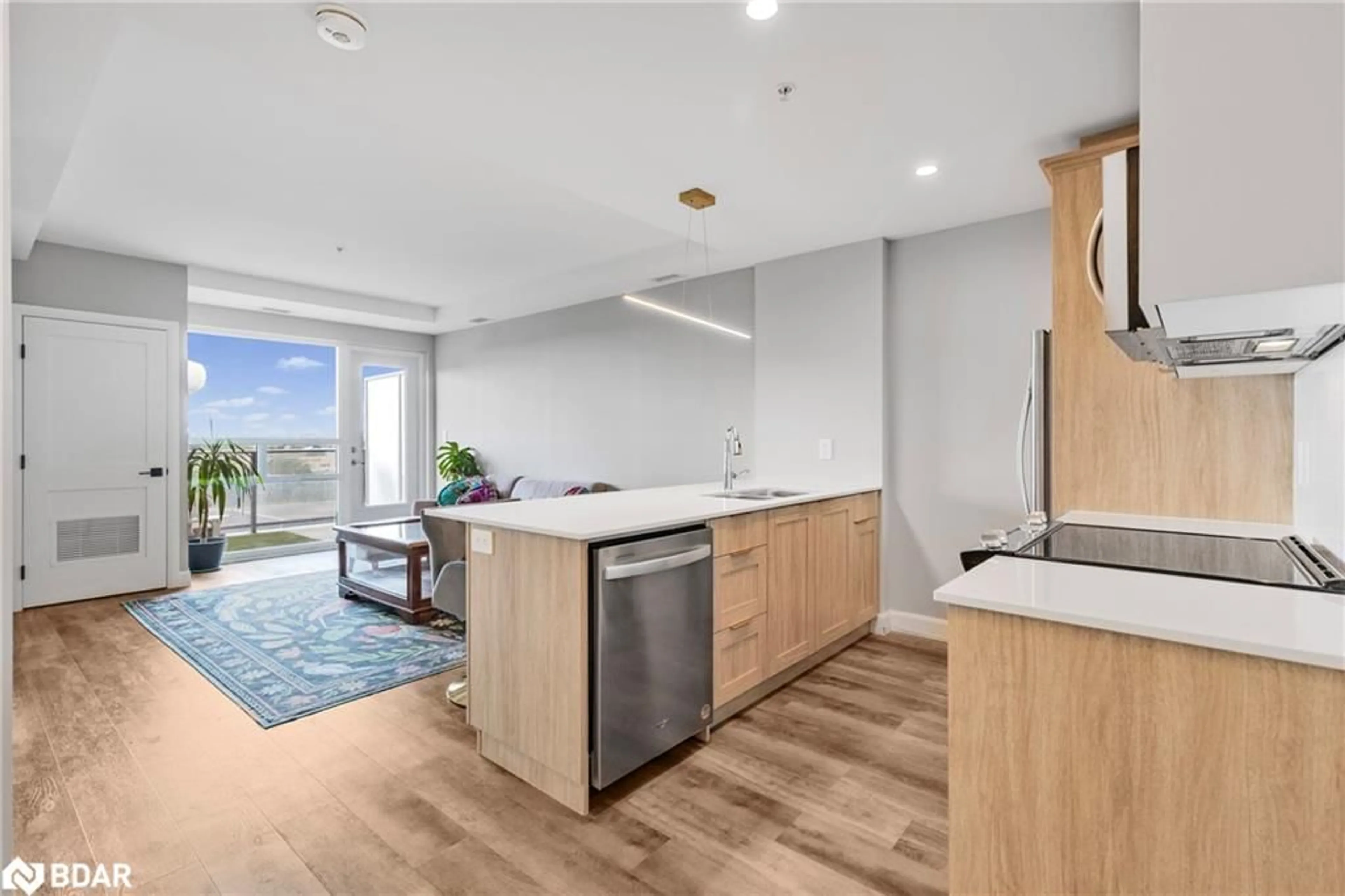 Open concept kitchen, unknown for 34 Norman St #606, Brantford Ontario N3R 2Y1