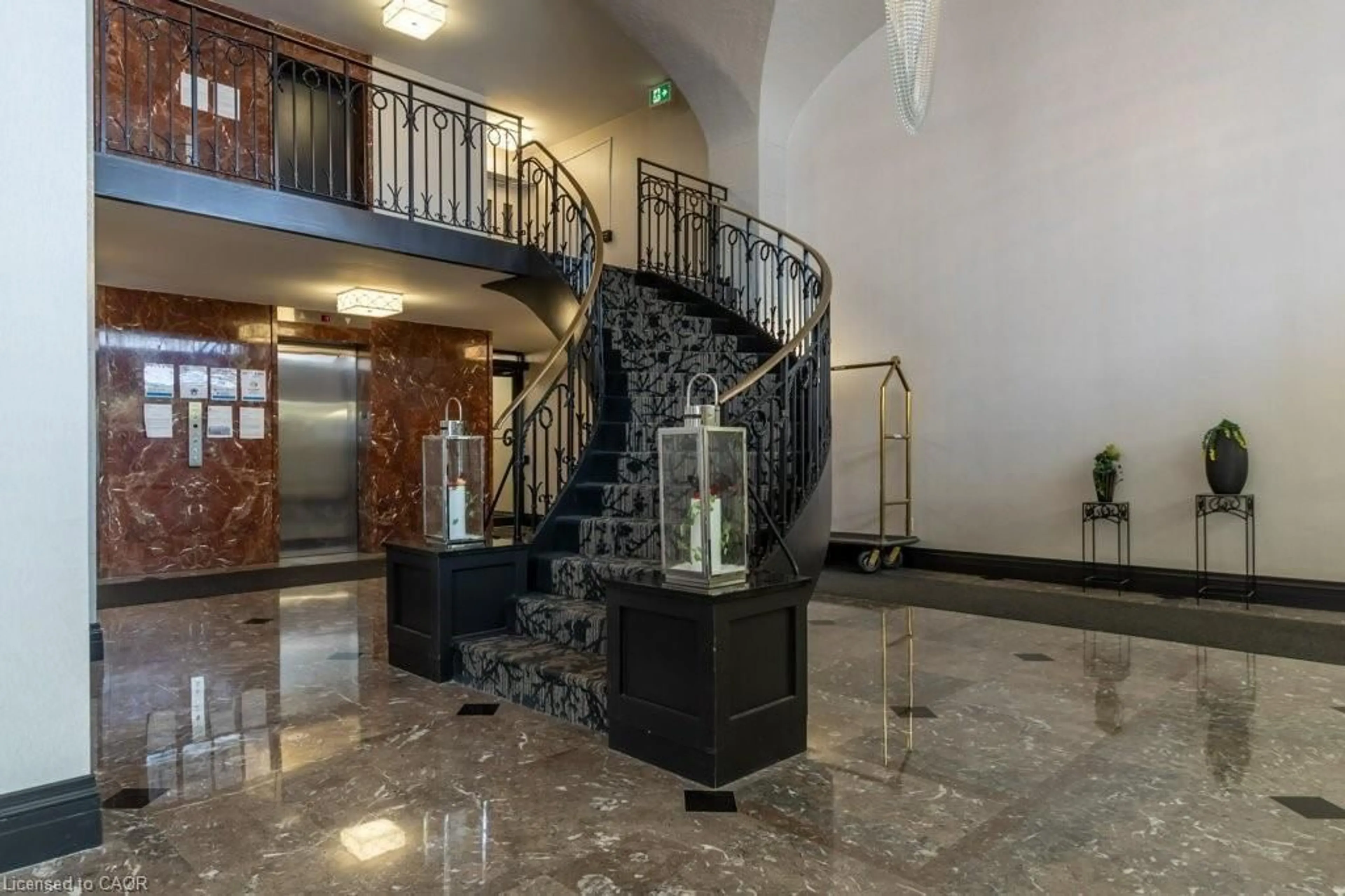 Lobby for 500 Green Rd #303, Stoney Creek Ontario L8E 3M6