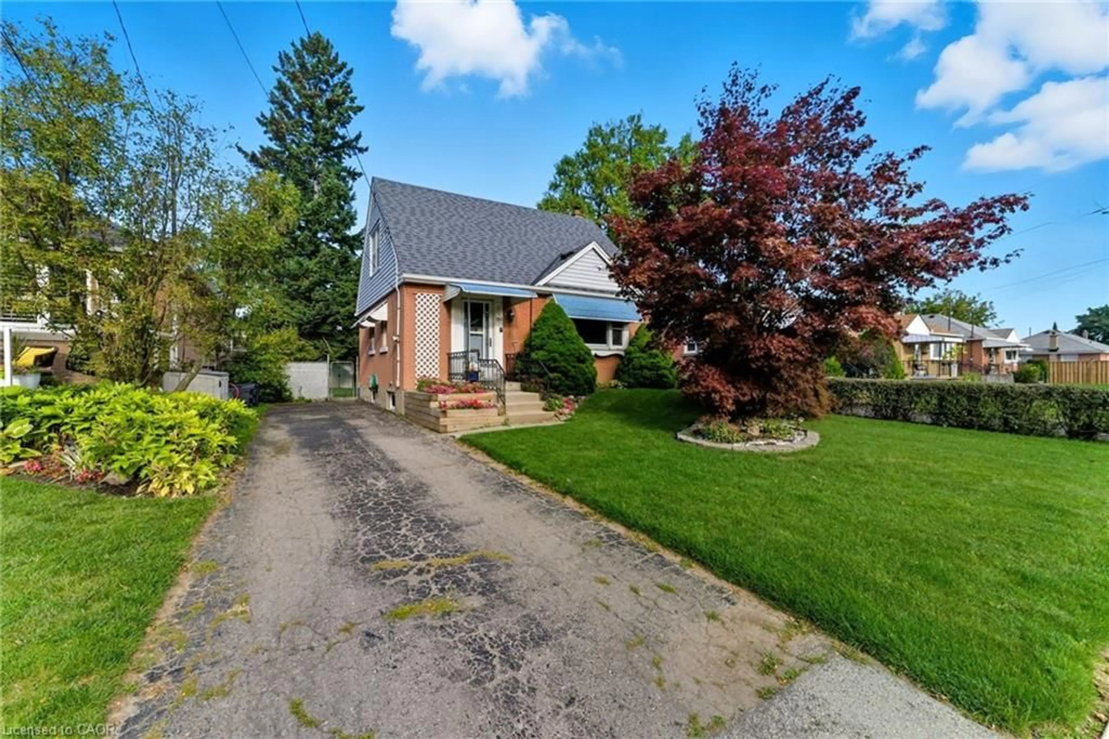 Unknown for 262 East 38th St, Hamilton Ontario L8V 4G3