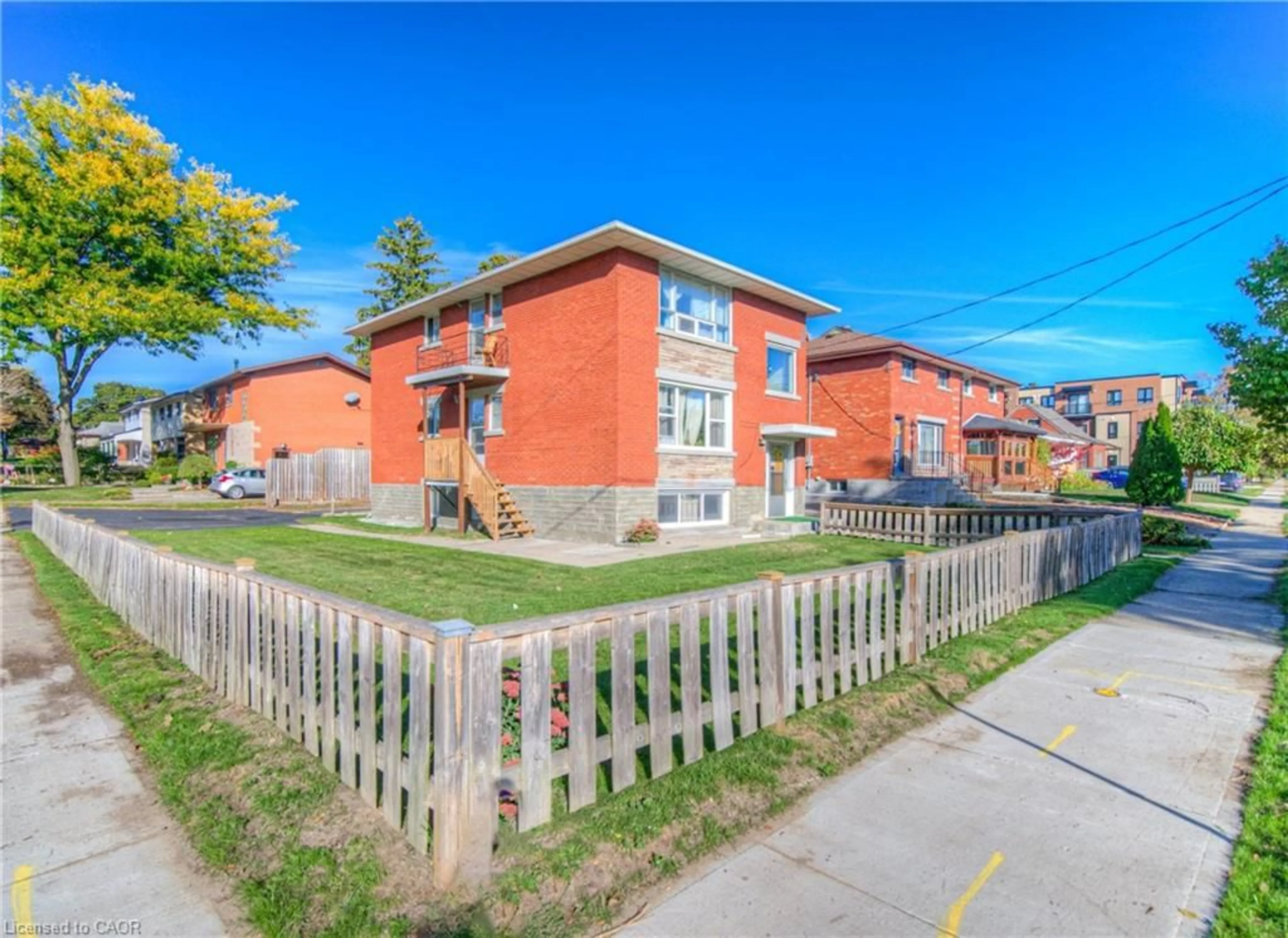 Home with brick exterior material, street for 346 Prospect Ave, Kitchener Ontario N2A 1E1