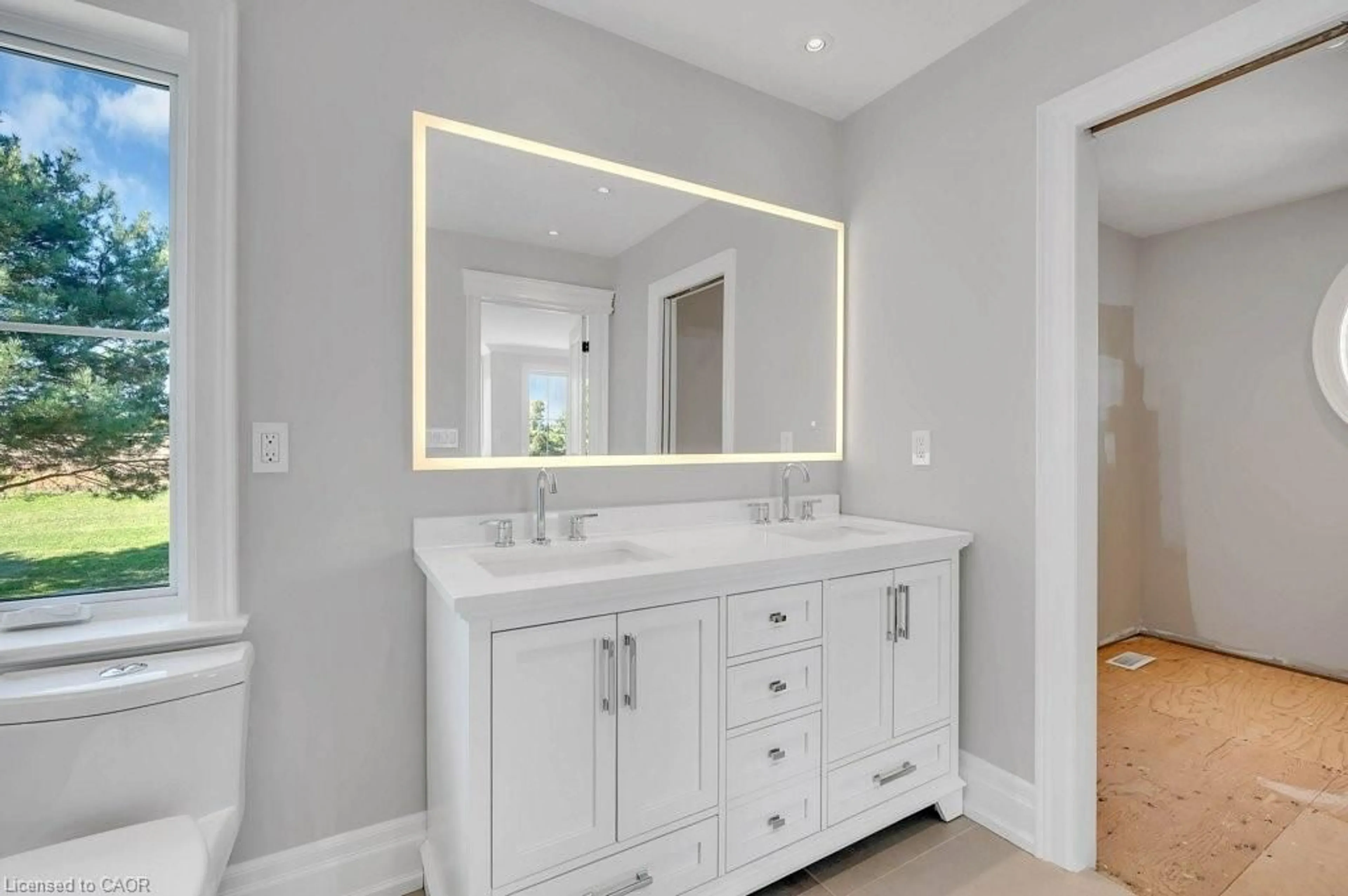 Contemporary bathroom, ceramic/tile floor for 407 Harrisburg Rd, Troy Ontario L0R 2B0
