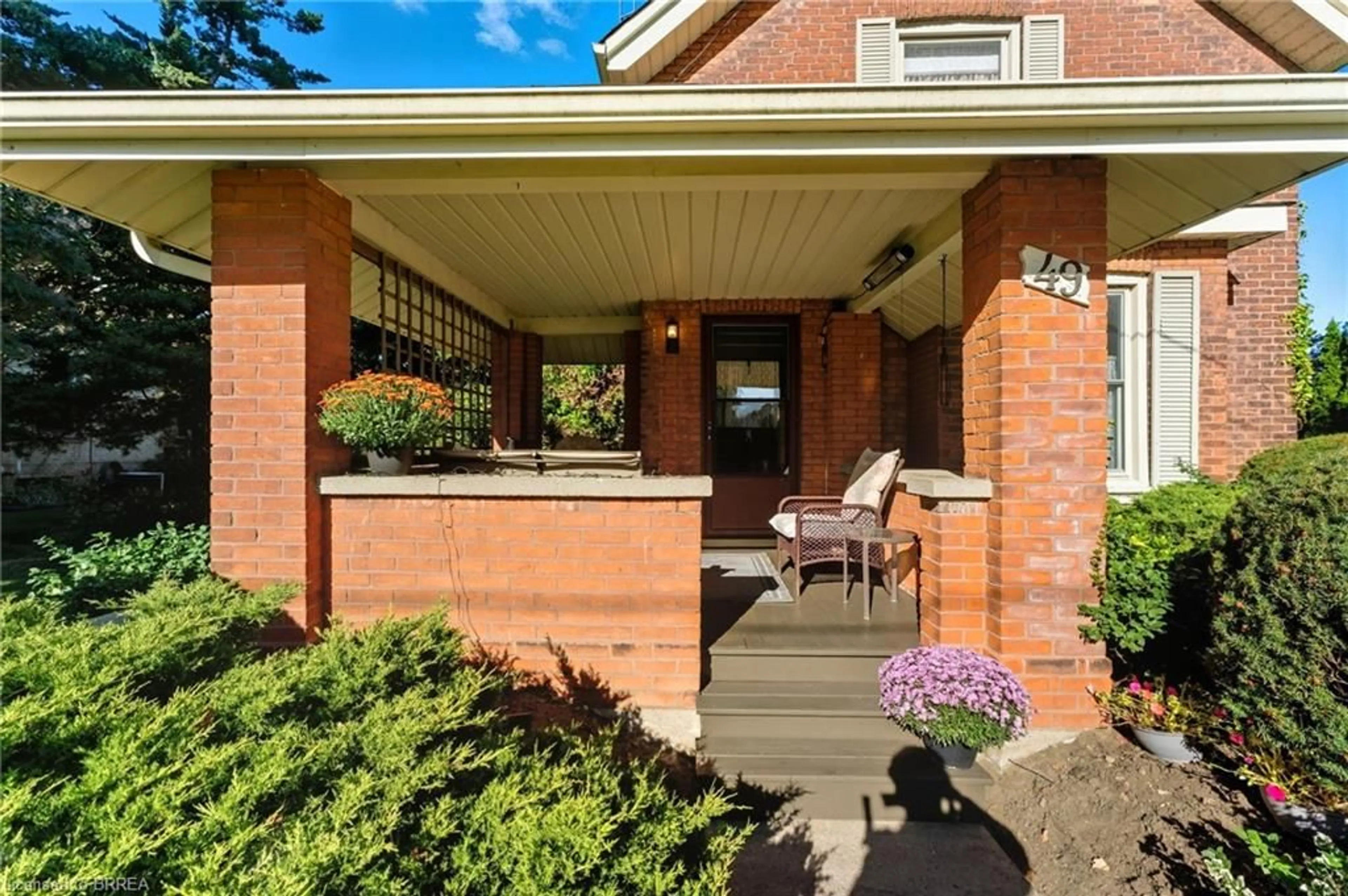 Home with brick exterior material, street for 49 St Andrew St, Paris Ontario N3L 2X2