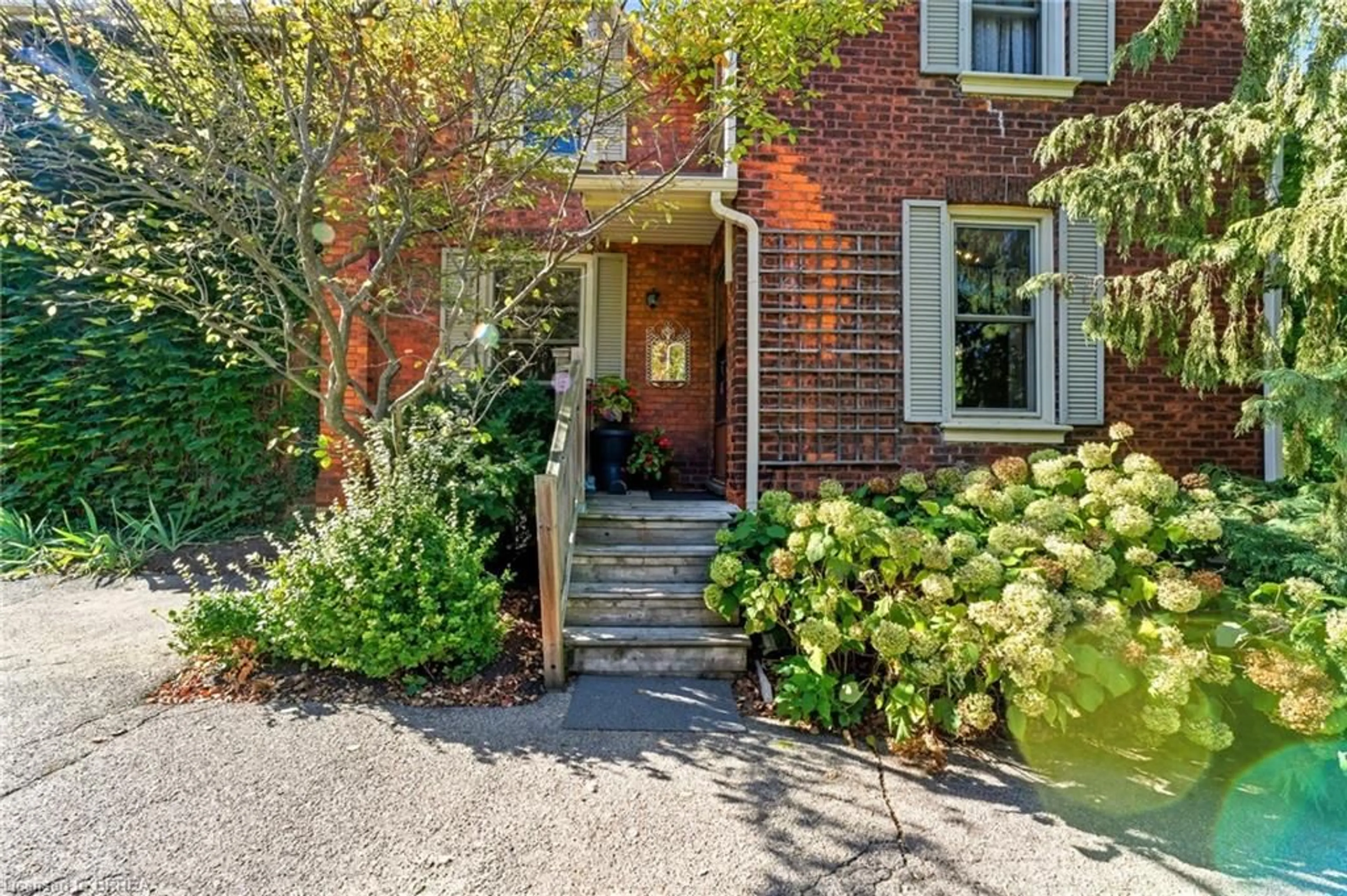 Home with brick exterior material, street for 49 St Andrew St, Paris Ontario N3L 2X2