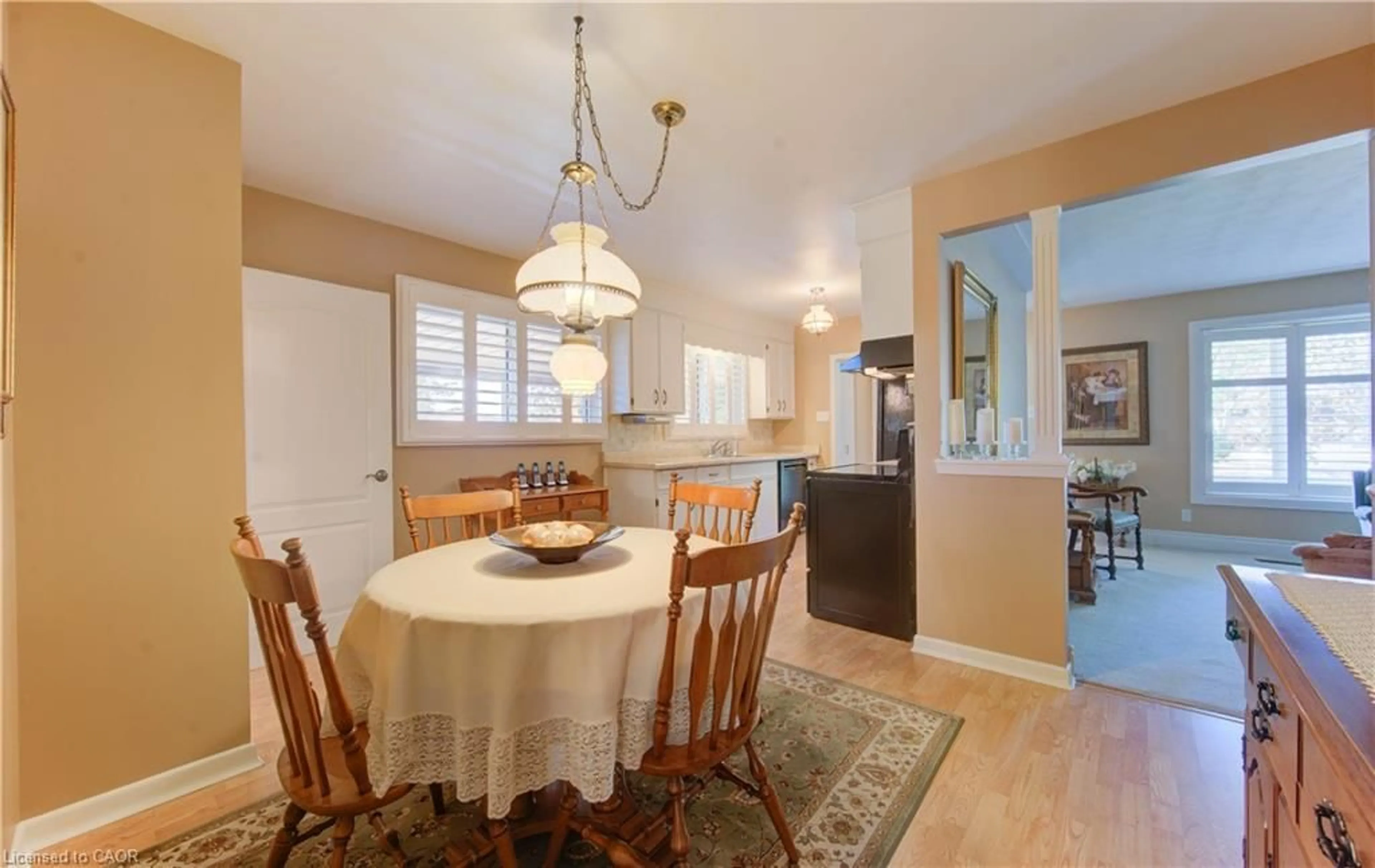 Dining room, unknown for 54 Tanglewood Ave, Kitchener Ontario N2B 1S4