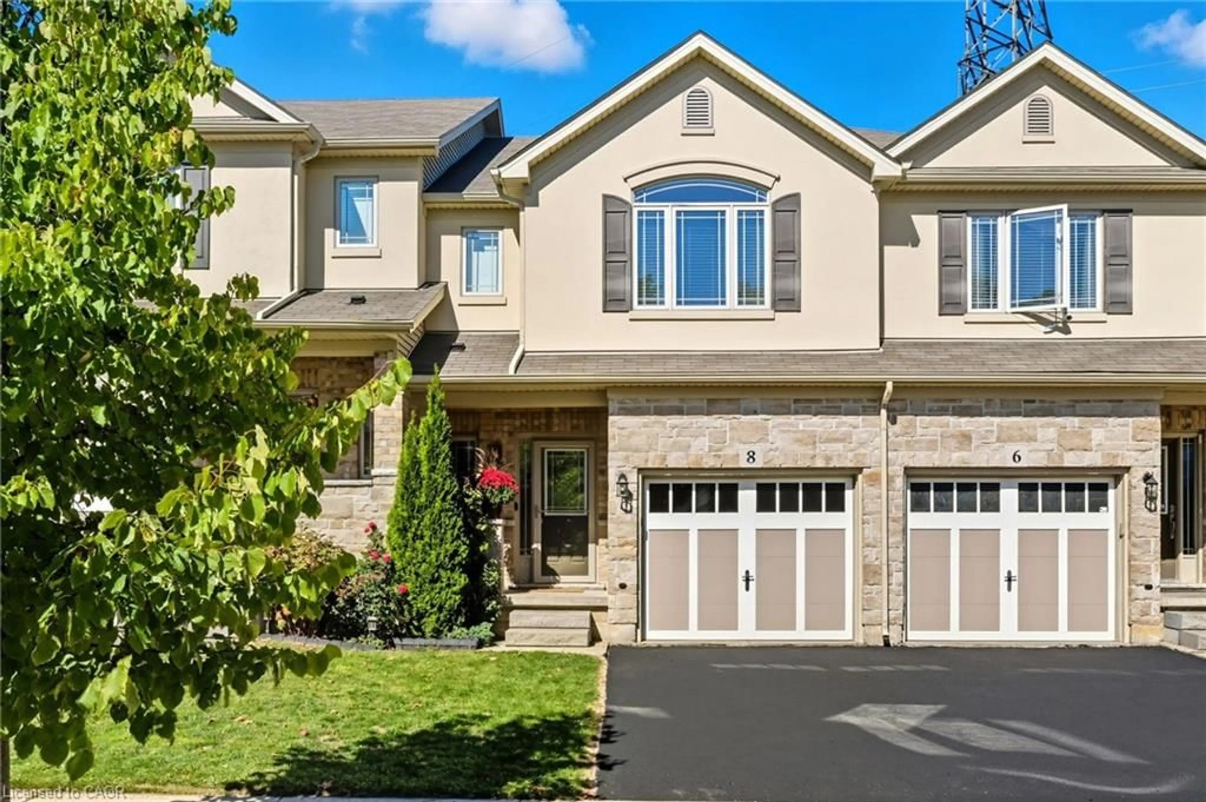 Home with brick exterior material, street for 8 Elmbank Trail, Kitchener Ontario N2R 0B3