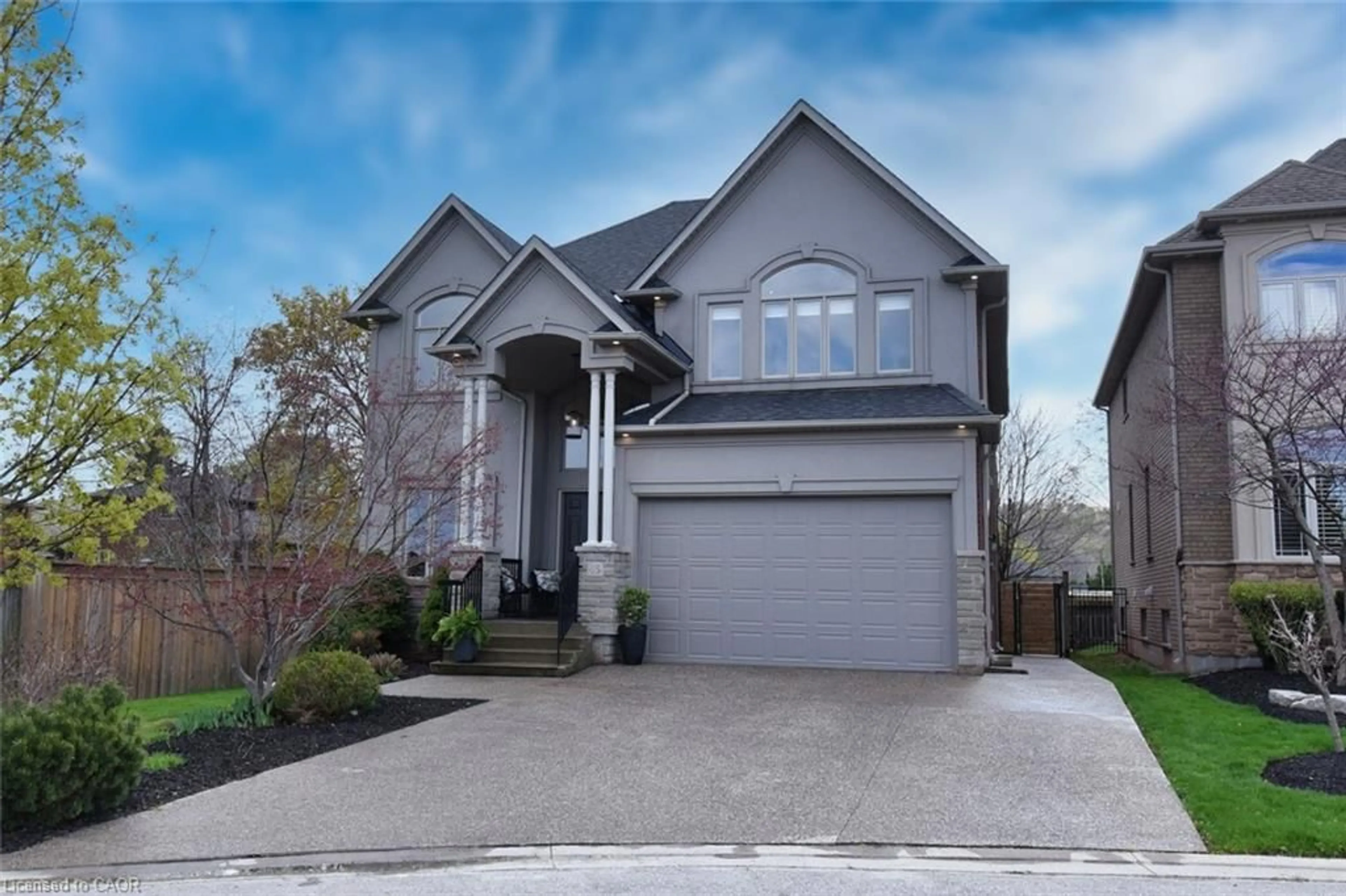 Home with brick exterior material, street for 46 Parkmanor Dr, Stoney Creek Ontario L8E 5L2