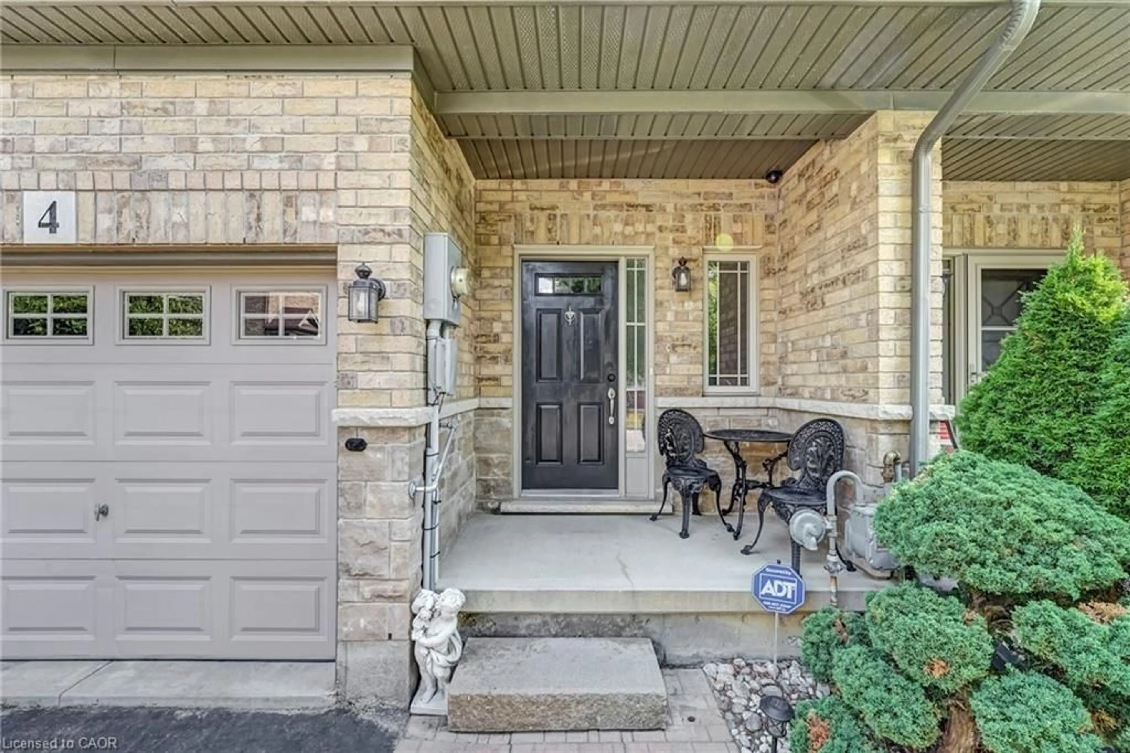 Indoor entryway for 310 Fall Fair Way #4, Binbrook Ontario L0R 1C0
