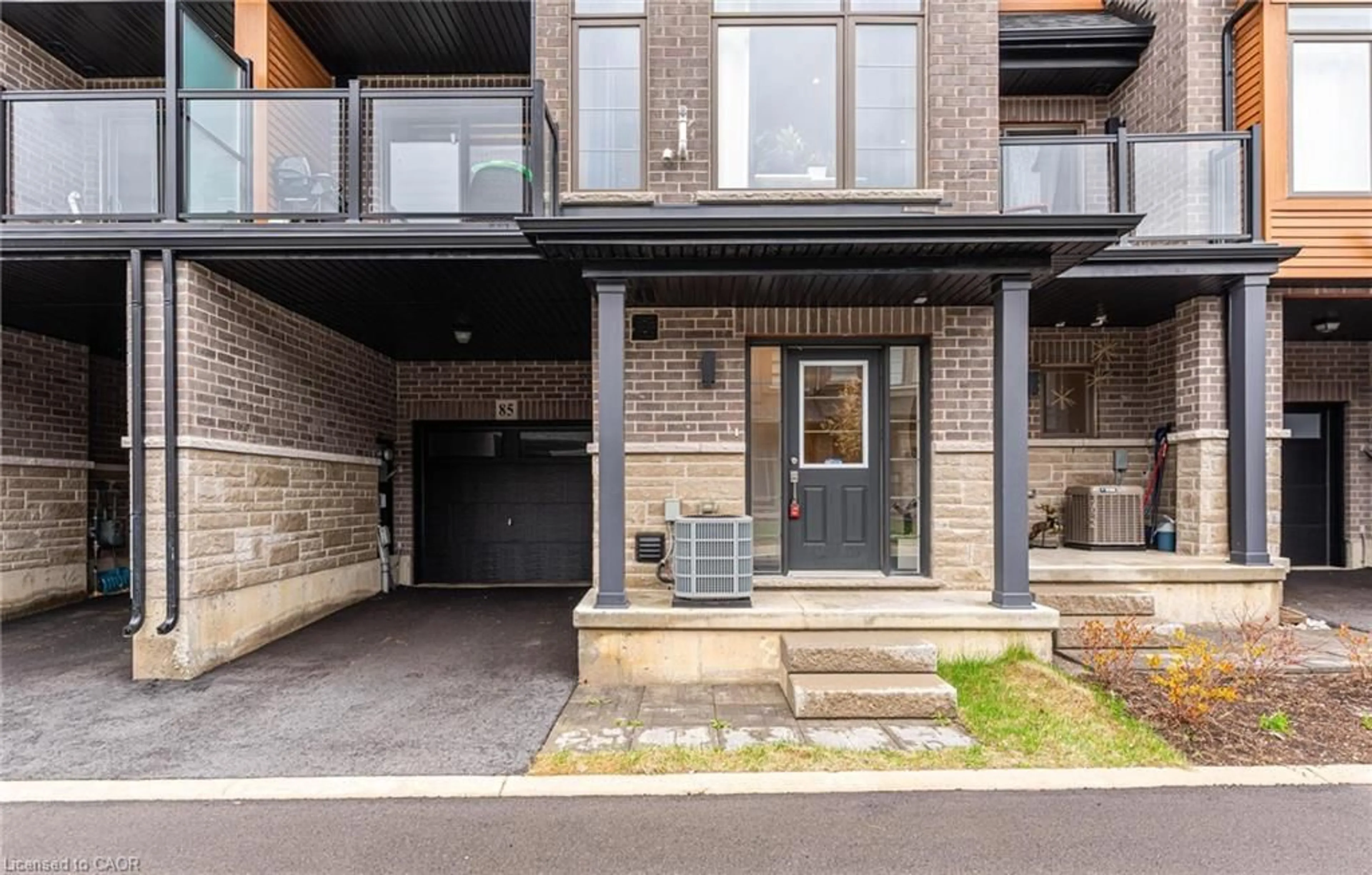 Home with brick exterior material, street for 61 Soho St #85, Hamilton Ontario L8J 0M6