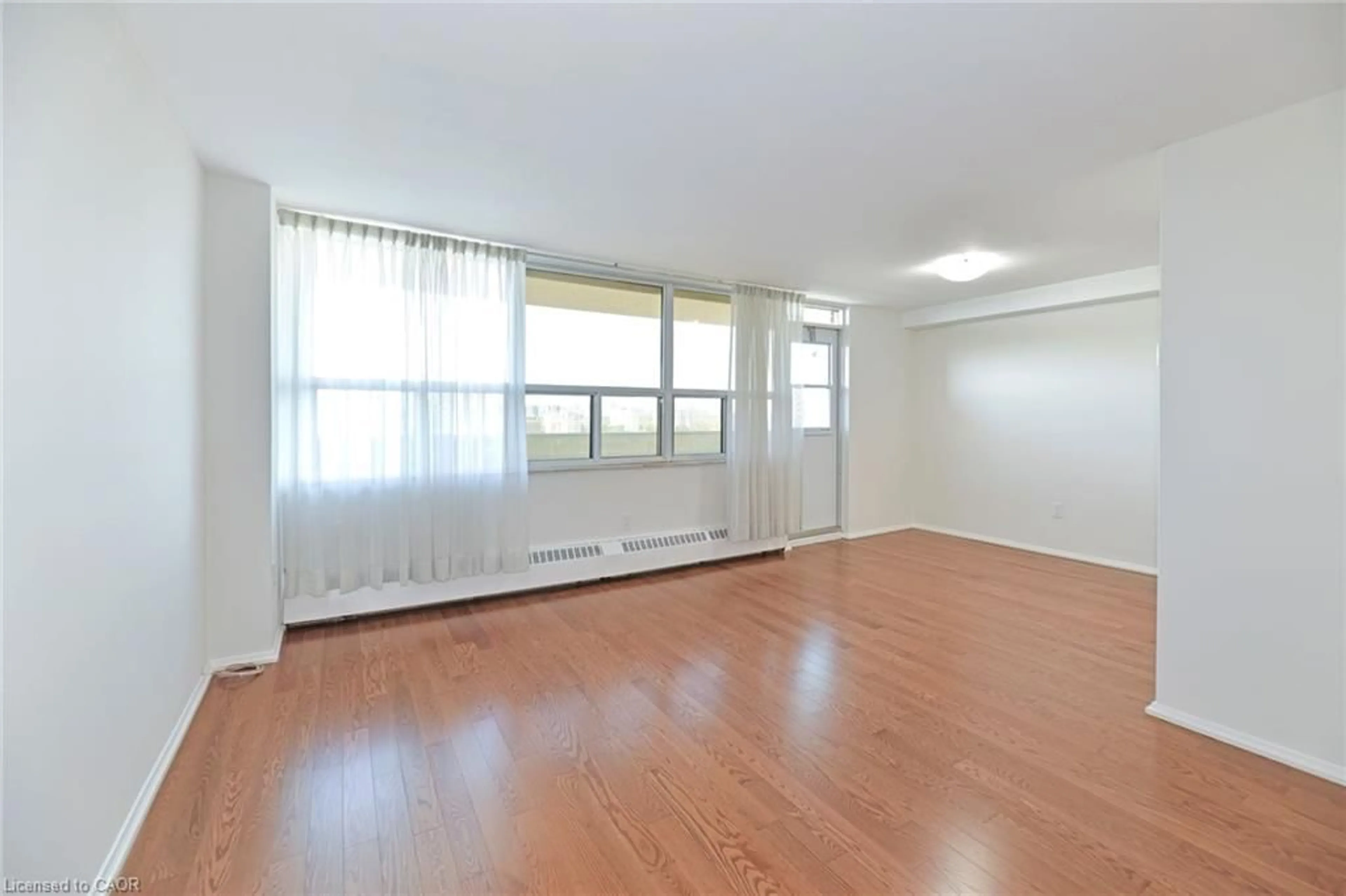 A pic of a room for 270 Palmdale Dr #1601, Scarborough Ontario M1T 3N8