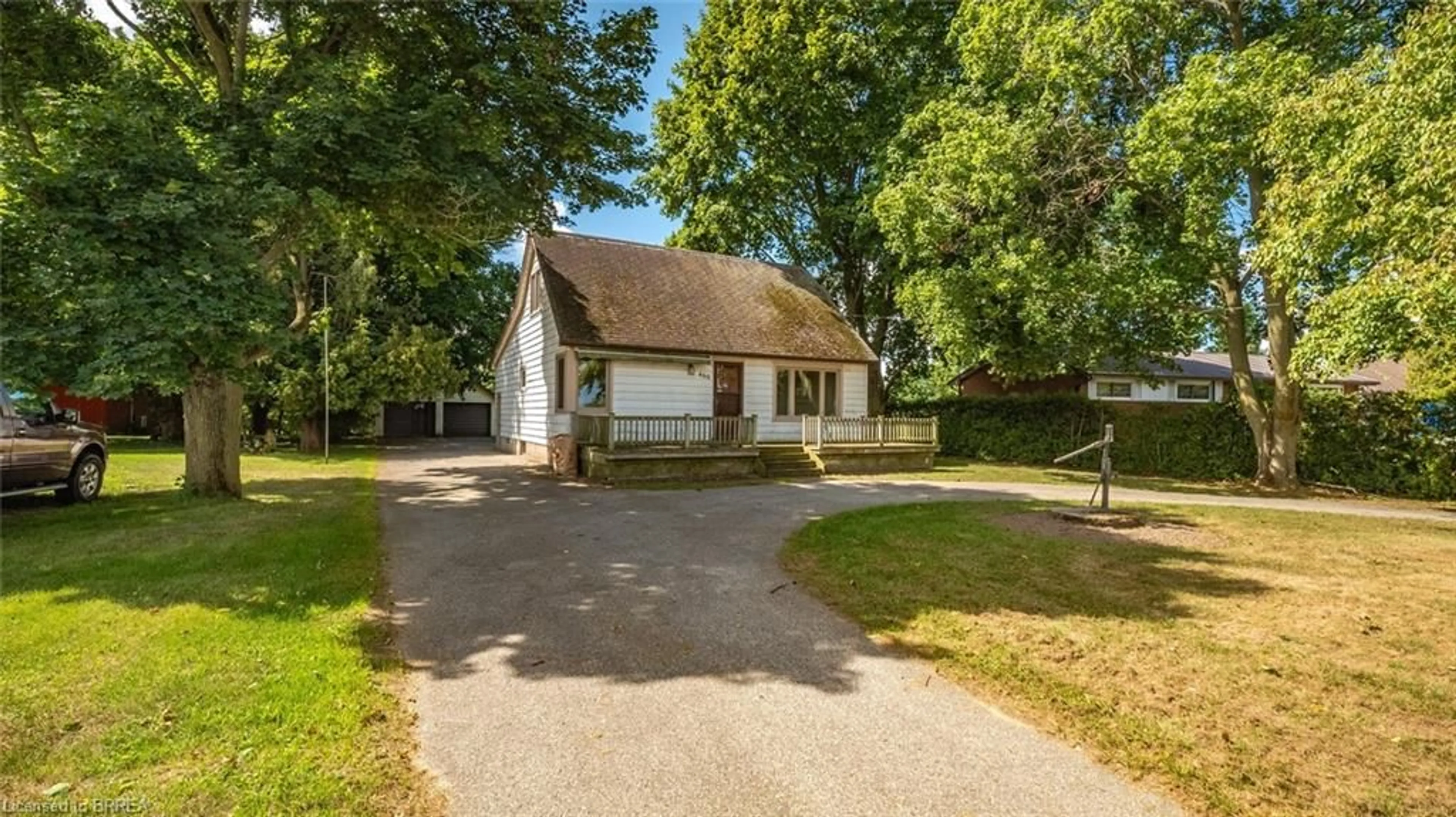 A pic from outside/outdoor area/front of a property/back of a property/a pic from drone, street for 460 Burtch Rd, Mount Pleasant Ontario N0E 1K0